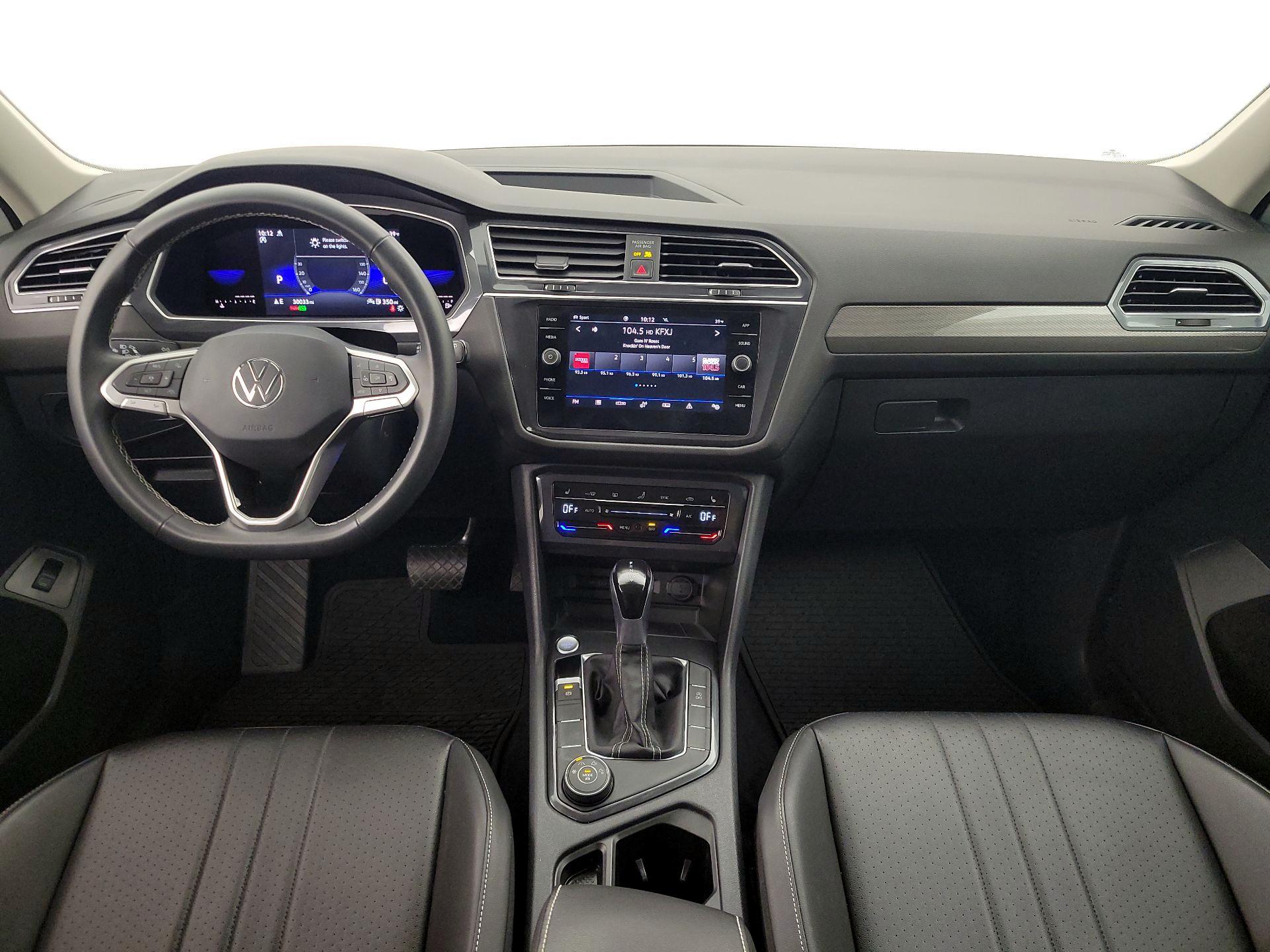 Thumbnail: 2022 Volkswagen Tiguan - 9