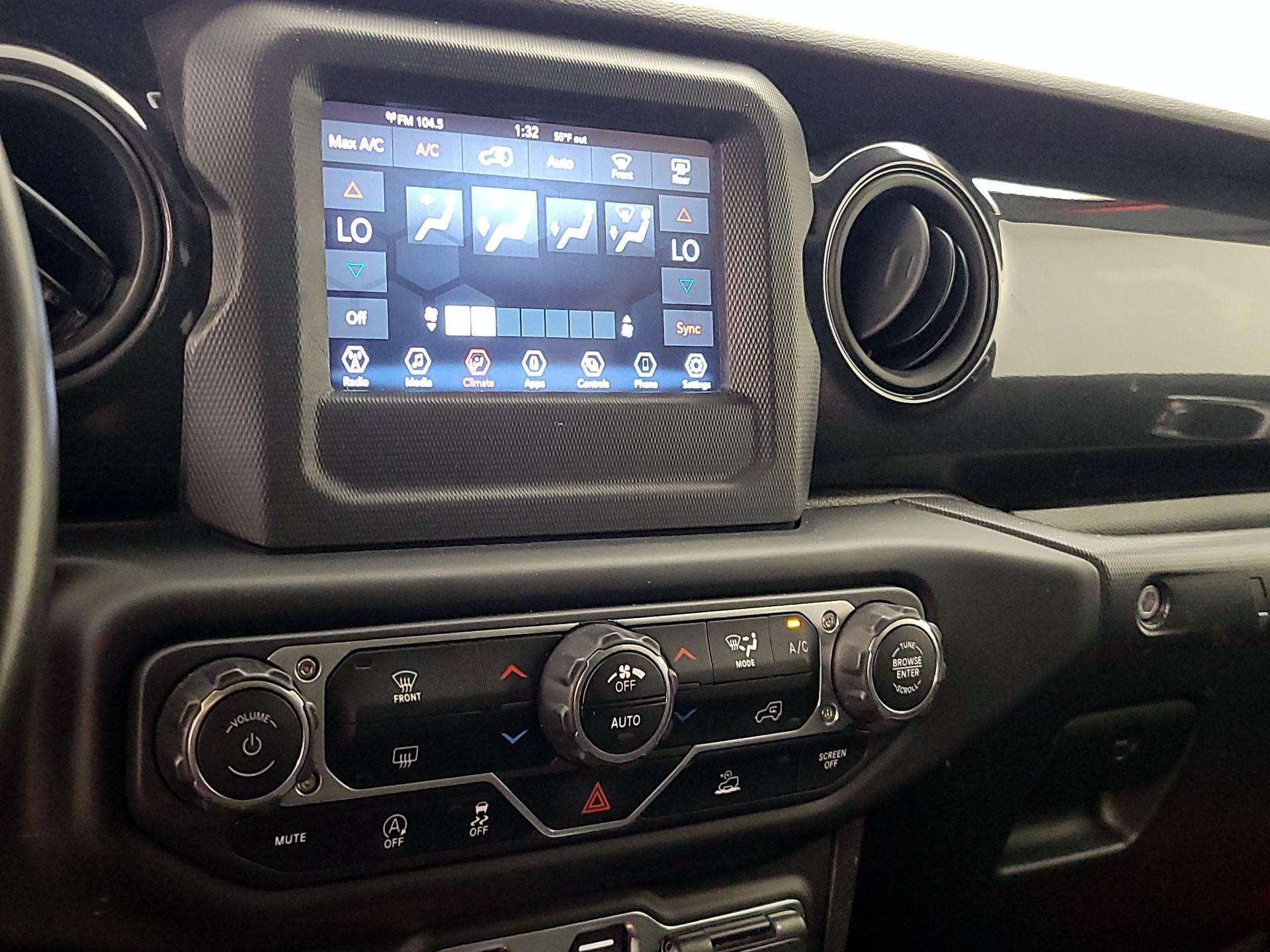 Thumbnail: 2021 Jeep Wrangler - 16