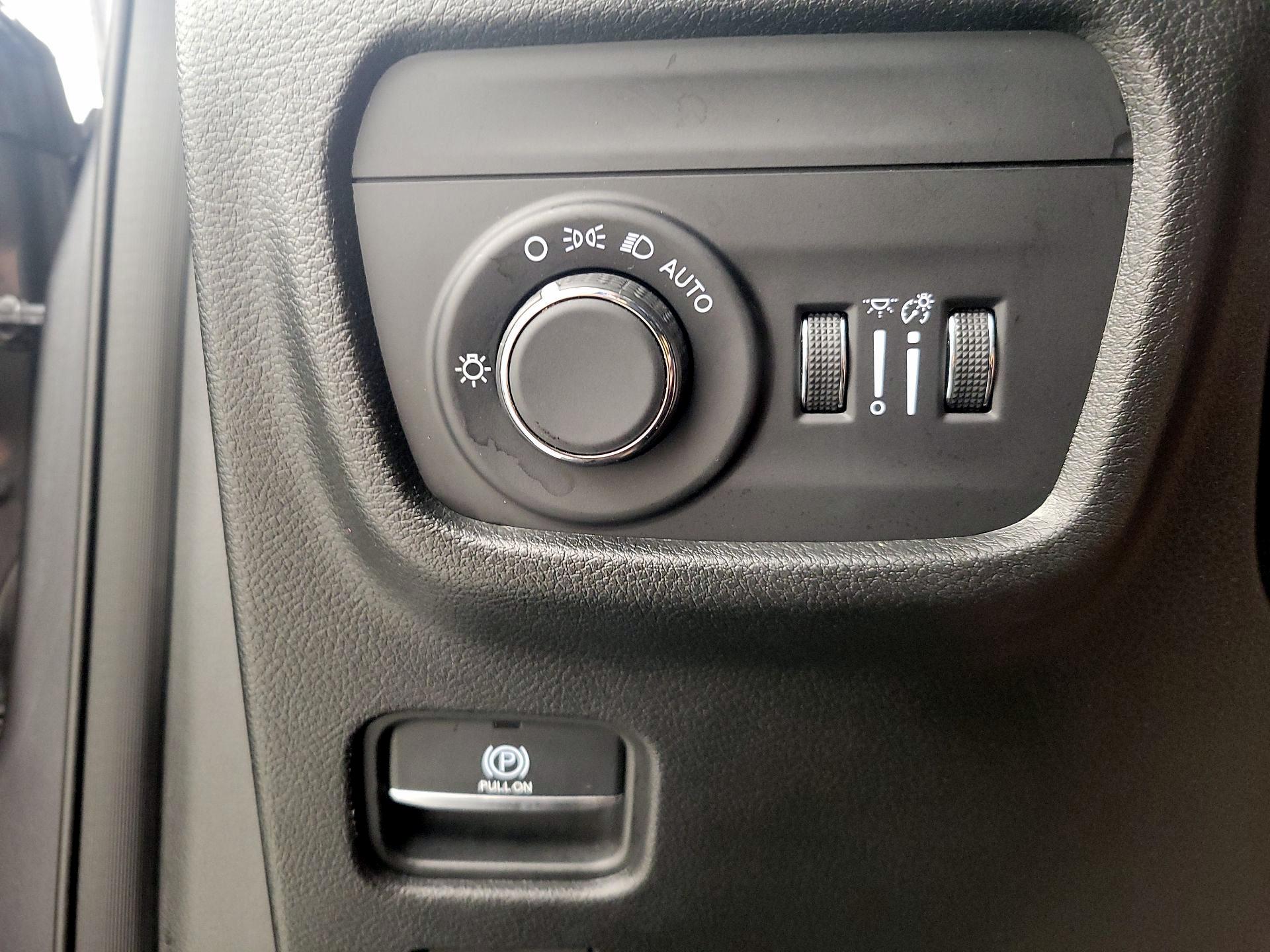 Thumbnail: 2023 Jeep Grand Cherokee - 13