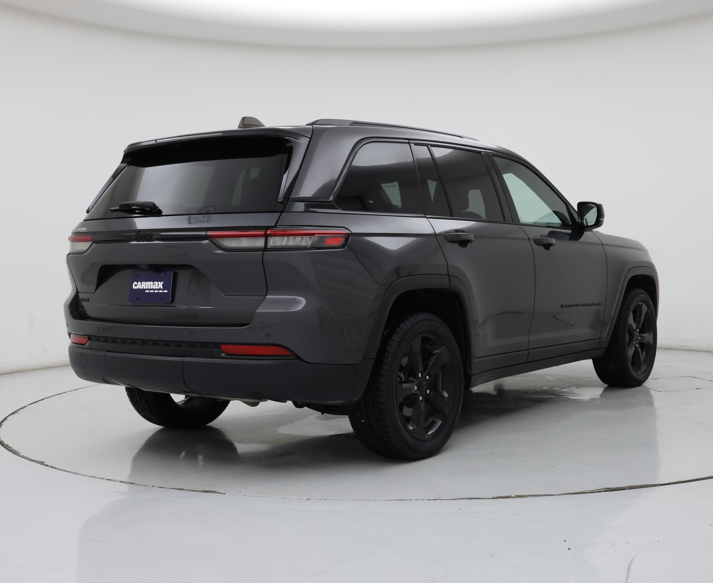 Thumbnail: 2023 Jeep Grand Cherokee - 8