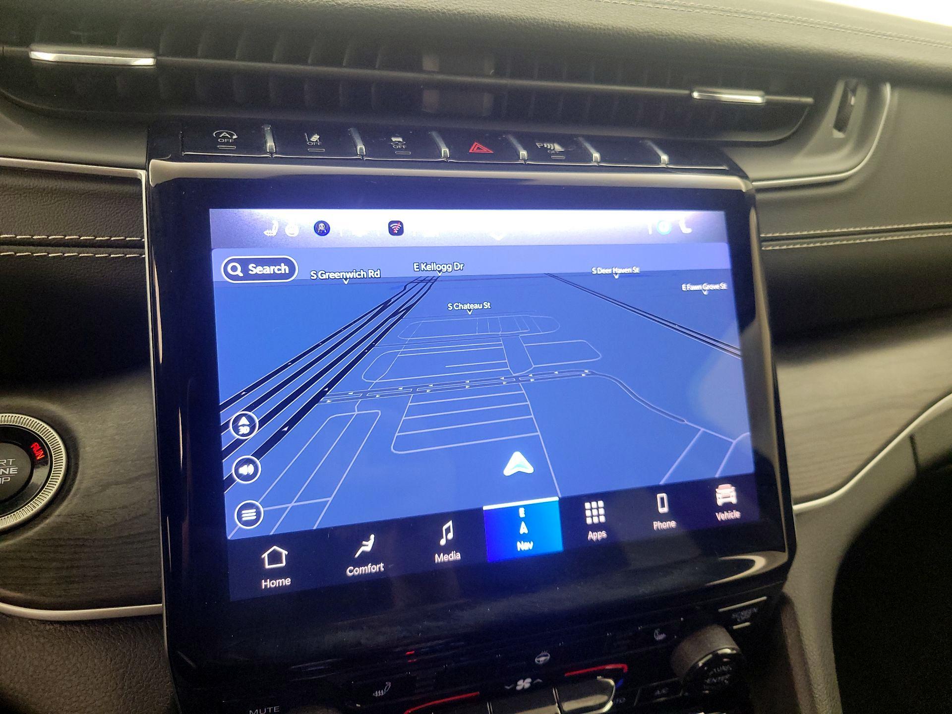 Thumbnail: 2022 Jeep Grand Cherokee - 14