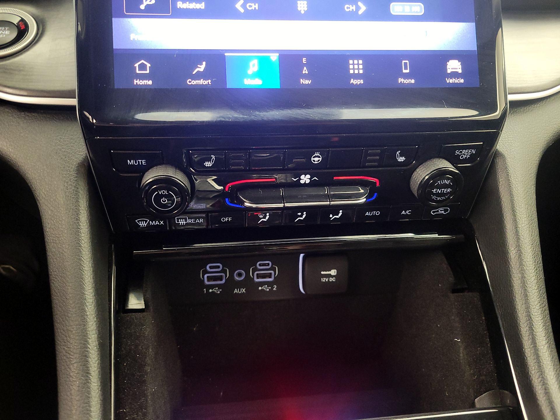 Thumbnail: 2022 Jeep Grand Cherokee - 17