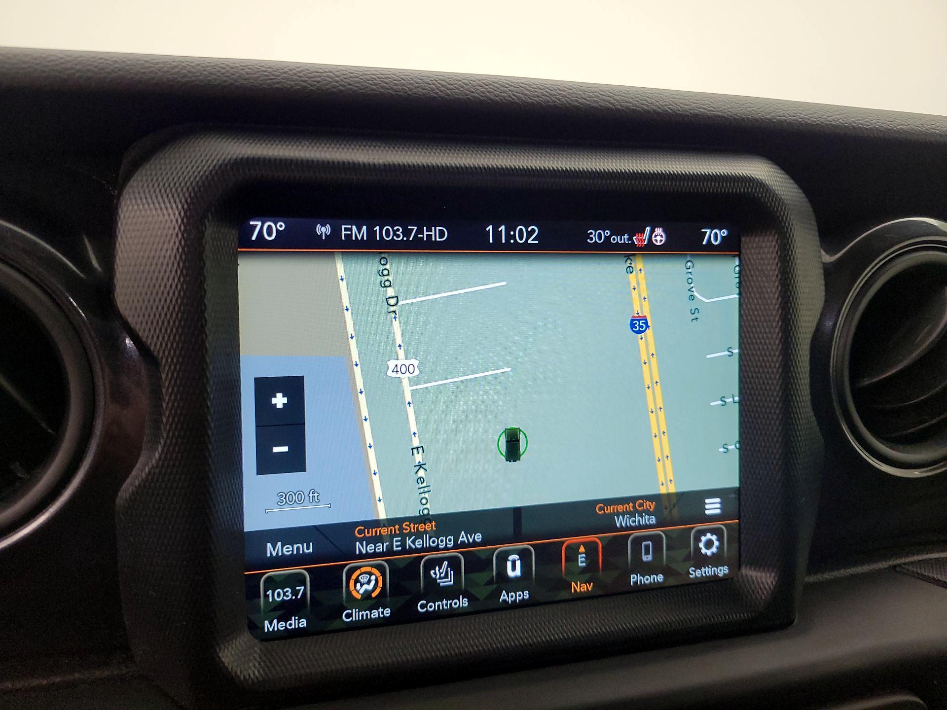 Thumbnail: 2022 Jeep Wrangler - 14