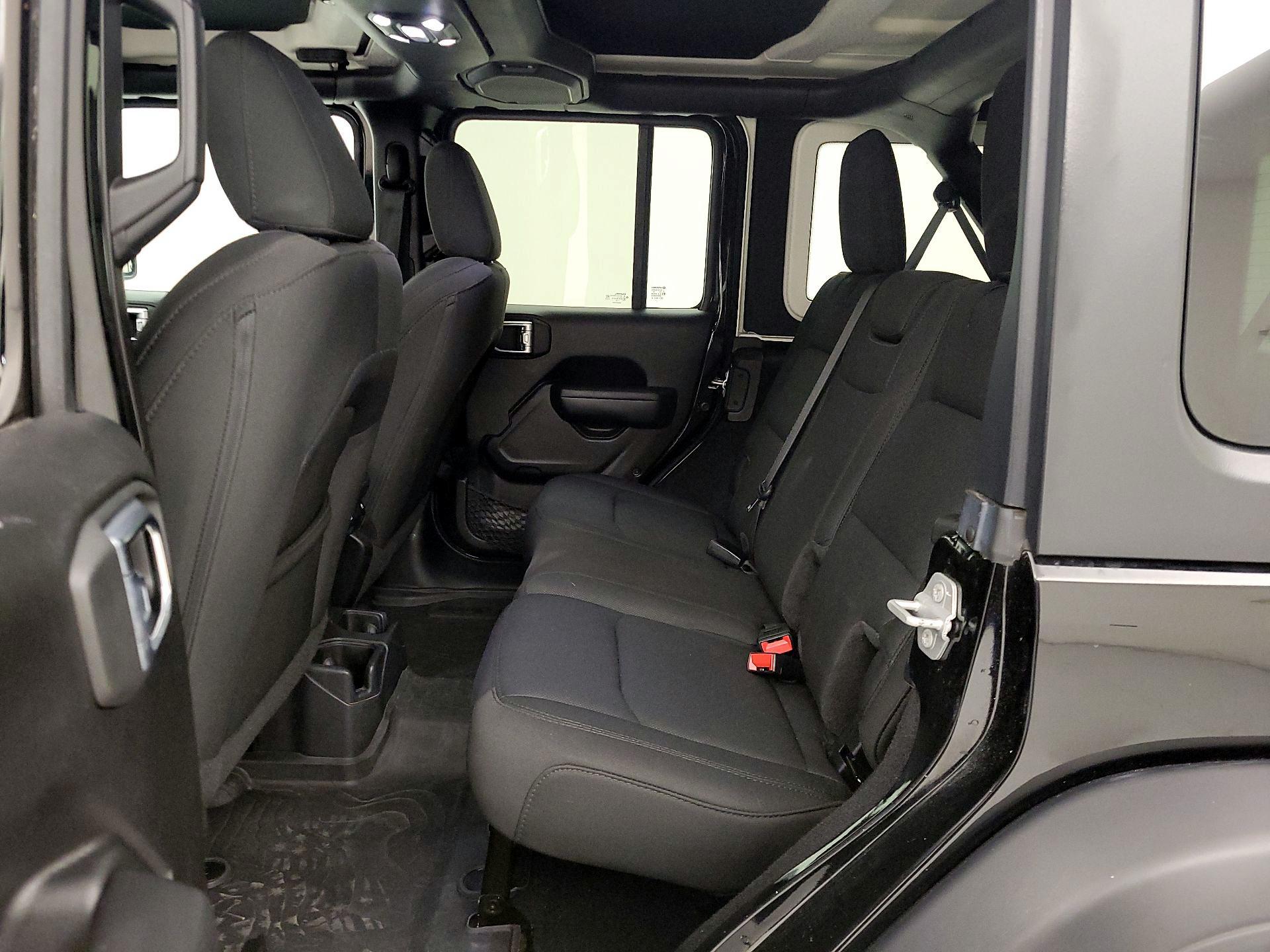 Thumbnail: 2022 Jeep Wrangler - 20