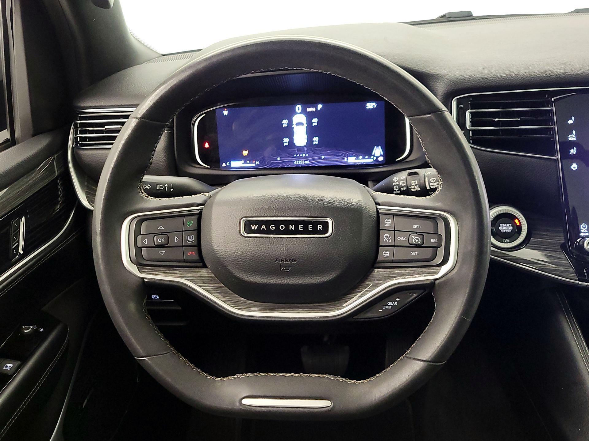 Thumbnail: 2022 Jeep Wagoneer - 10