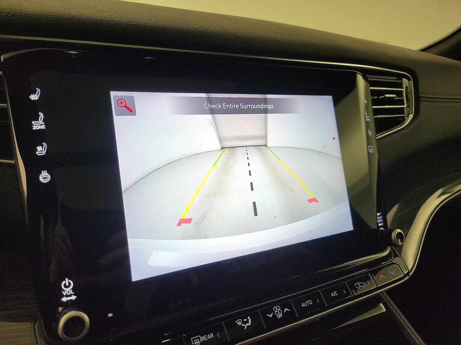 Thumbnail: 2022 Jeep Wagoneer - 15