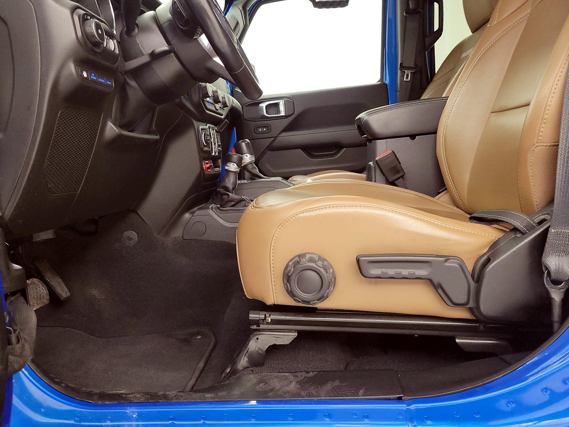 Thumbnail: 2021 Jeep Wrangler - 11