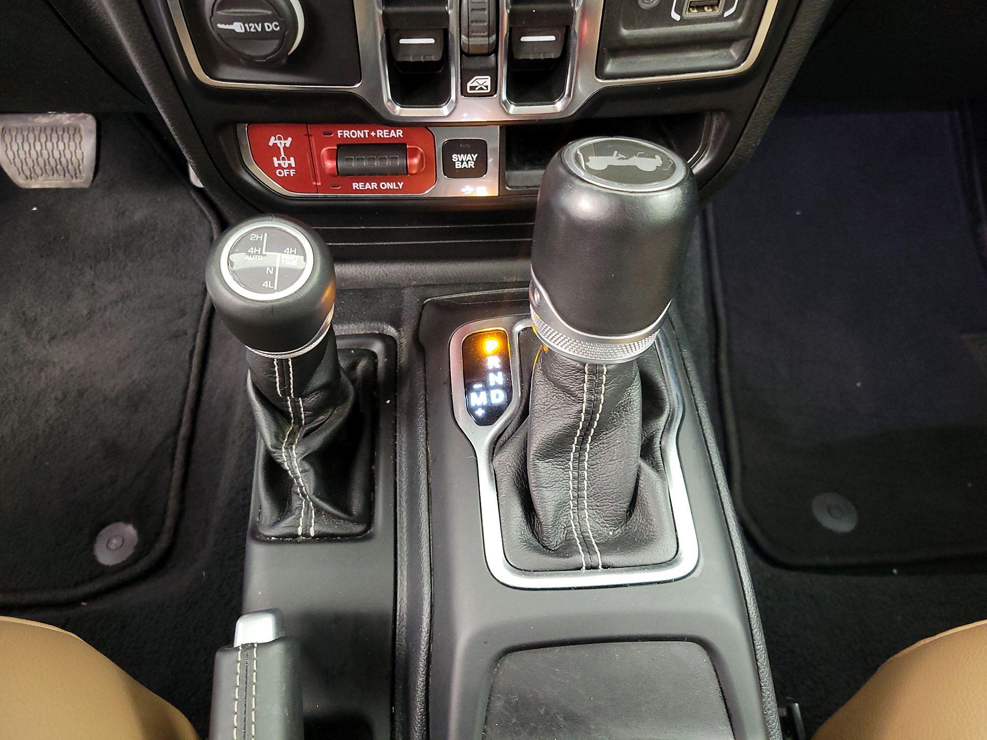 Thumbnail: 2021 Jeep Wrangler - 18