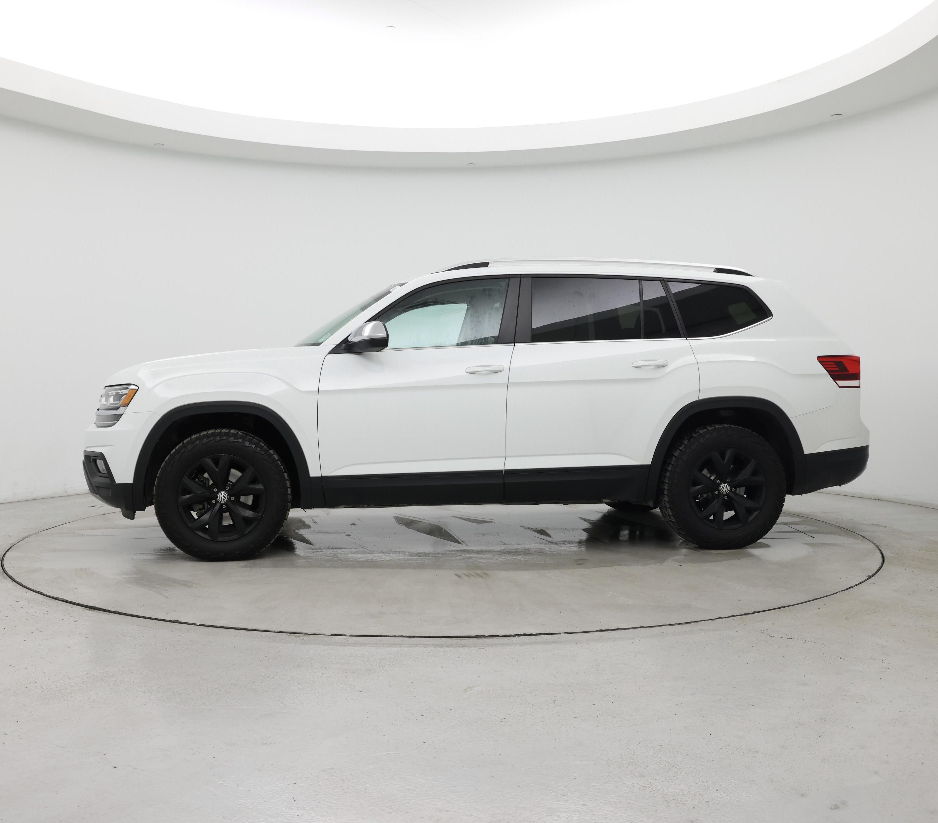 Thumbnail: 2018 Volkswagen Atlas - 3