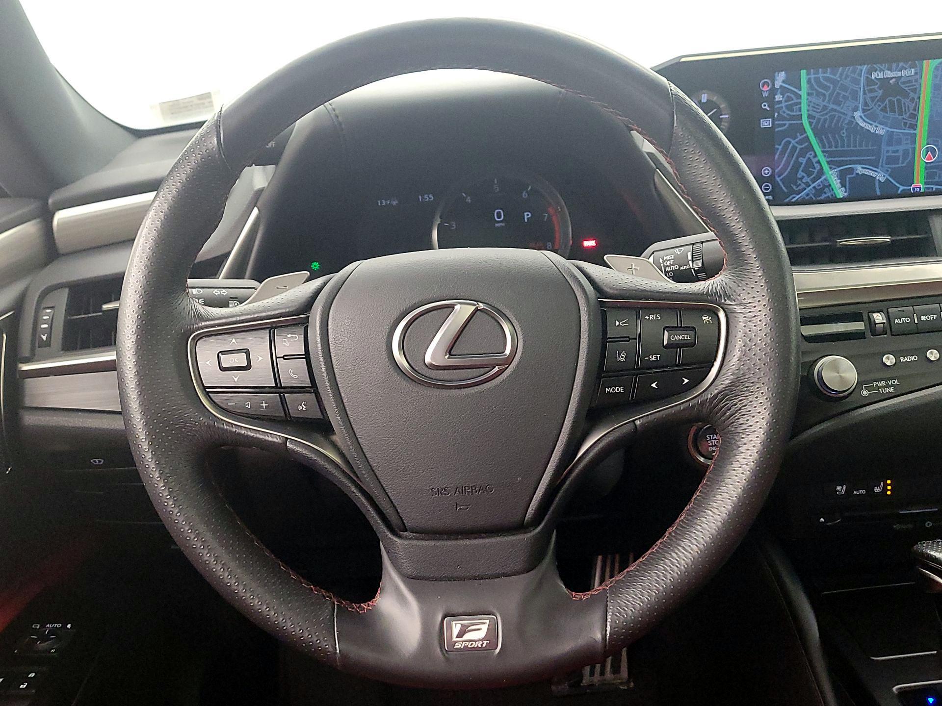 Thumbnail: 2021 Lexus ES - 10