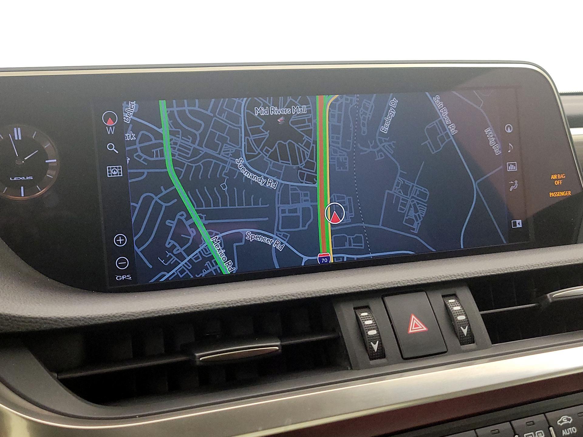 Thumbnail: 2021 Lexus ES - 14