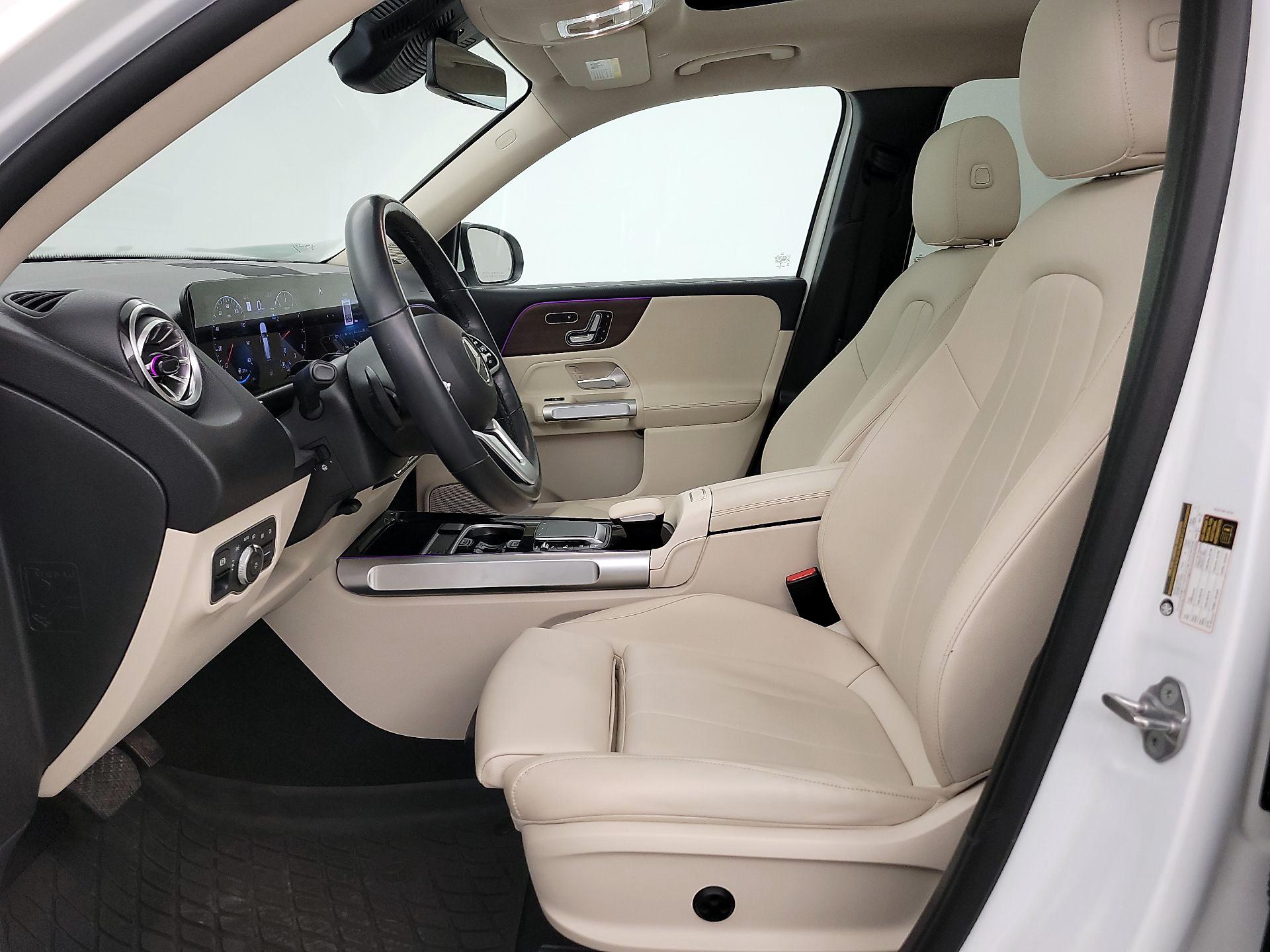 Thumbnail: 2023 Mercedes-Benz GLB - 11