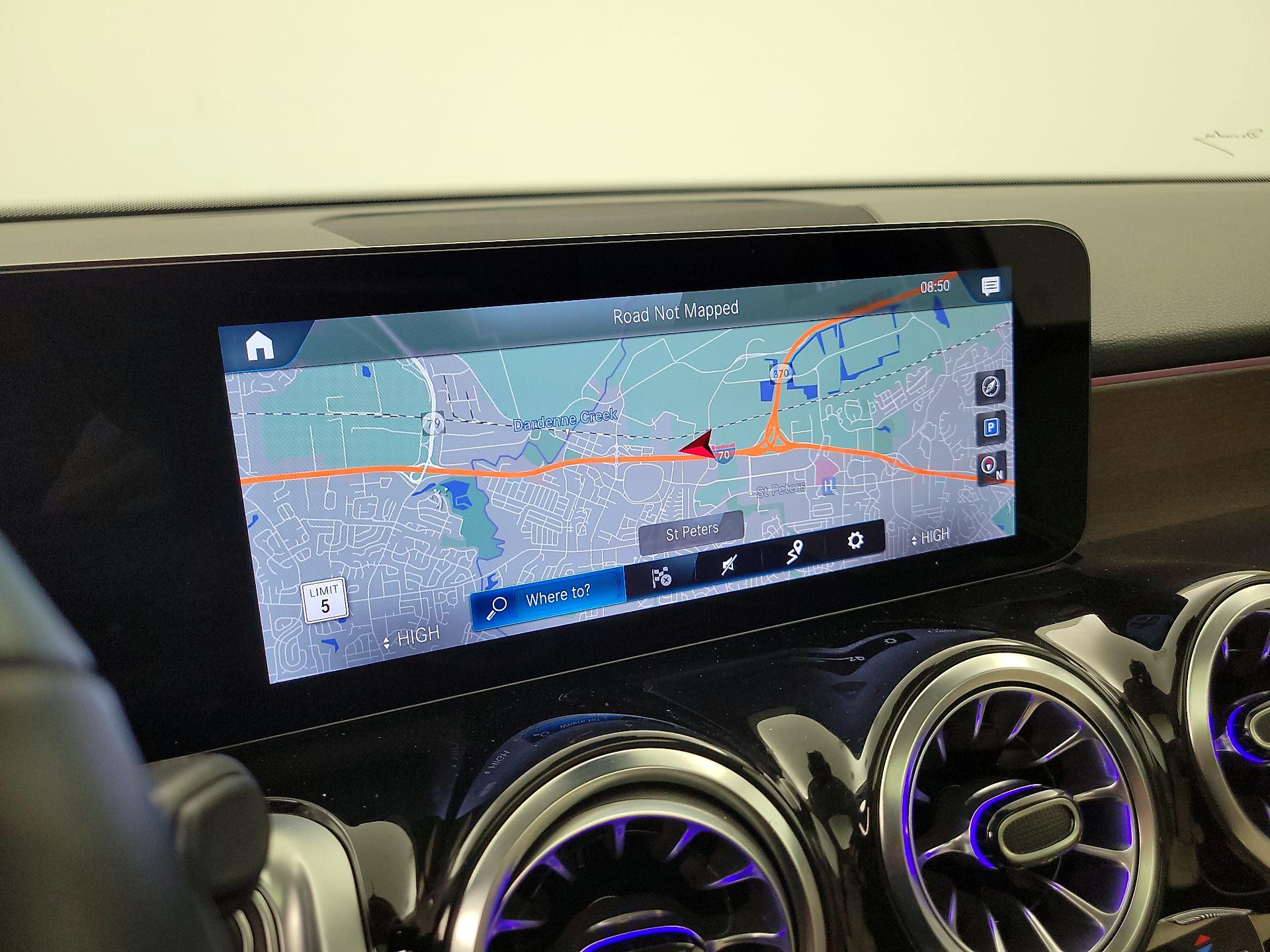 Thumbnail: 2023 Mercedes-Benz GLB - 14