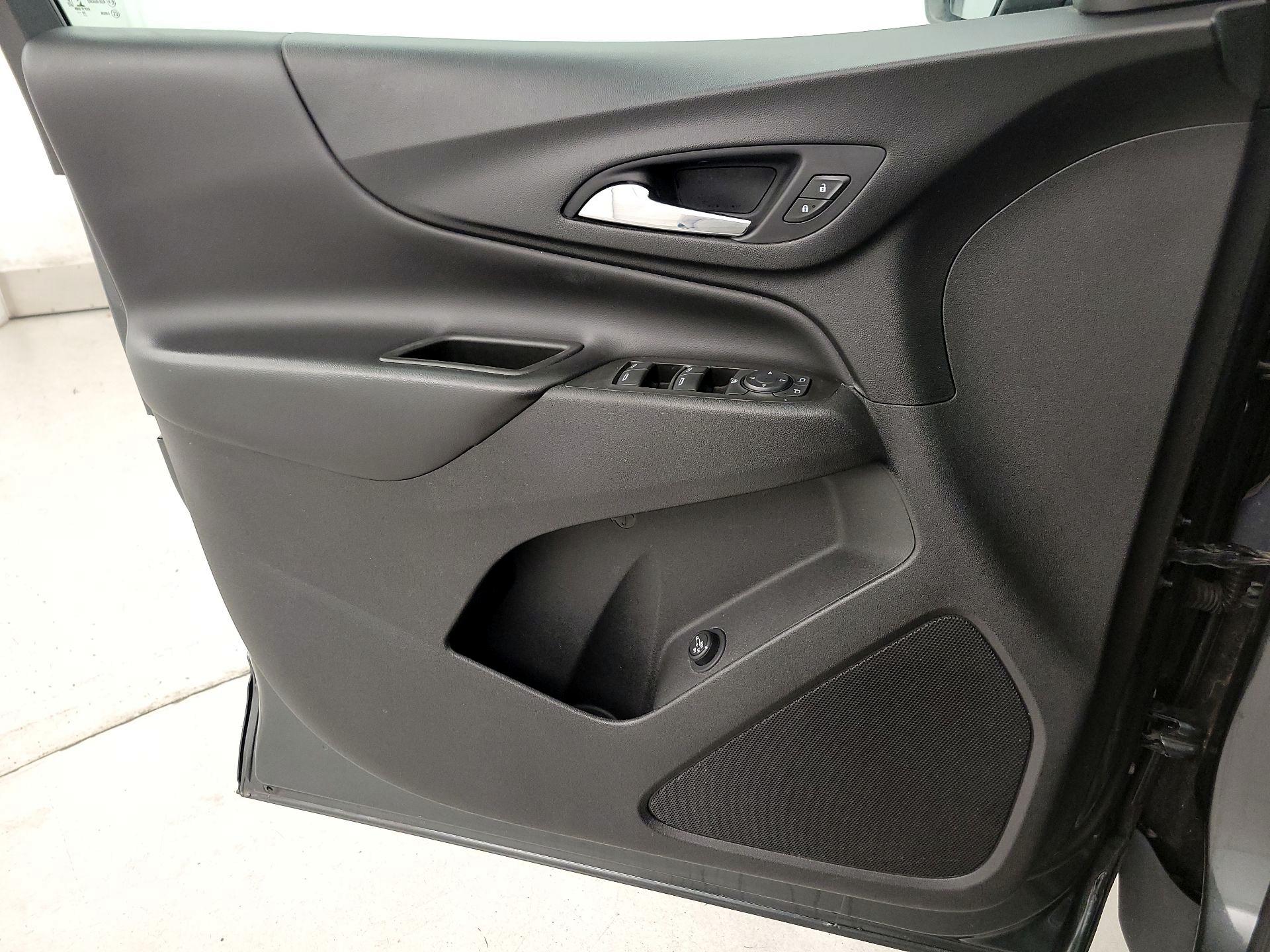 Thumbnail: 2020 Chevrolet Equinox - 12