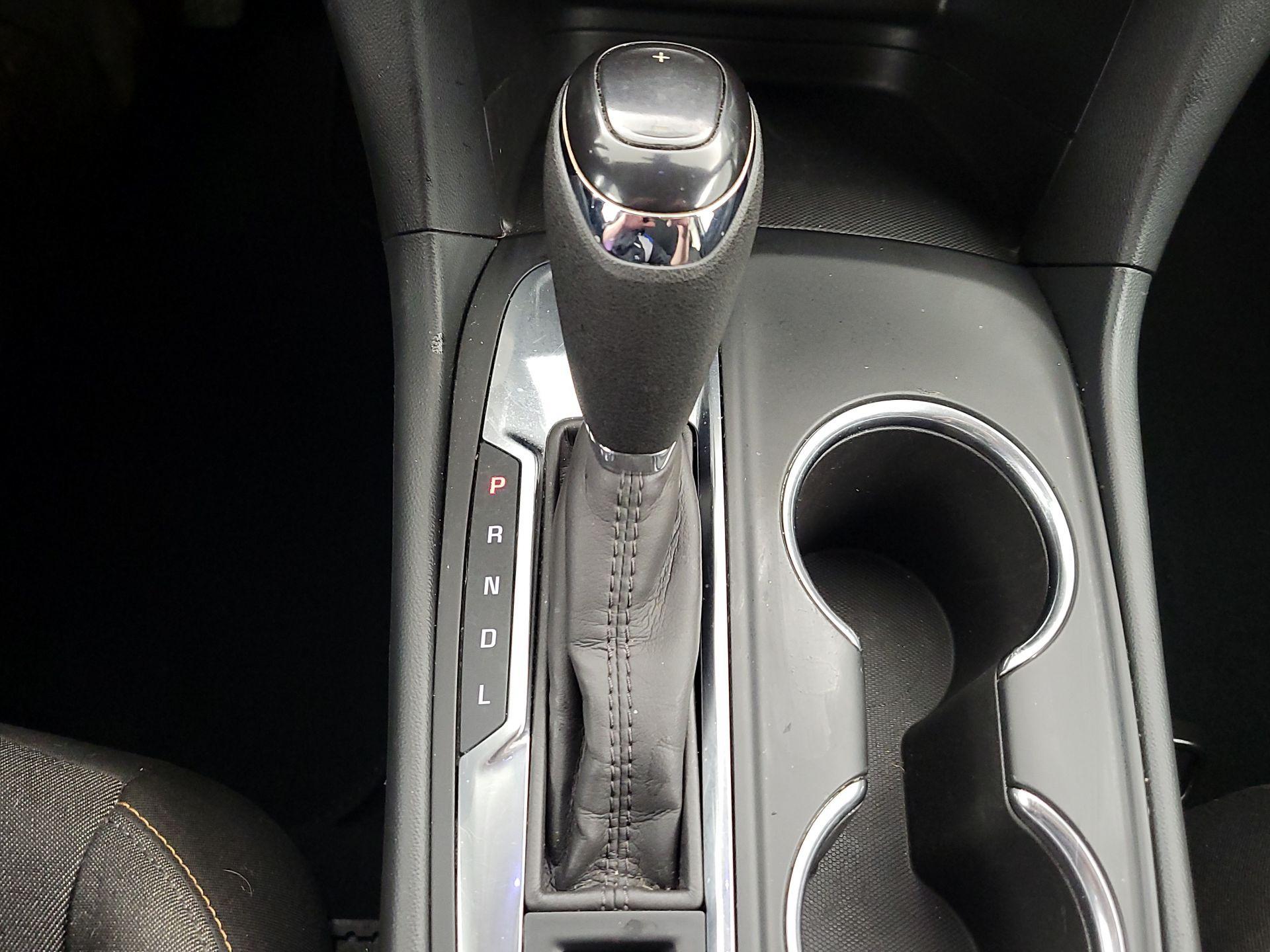 Thumbnail: 2020 Chevrolet Equinox - 17