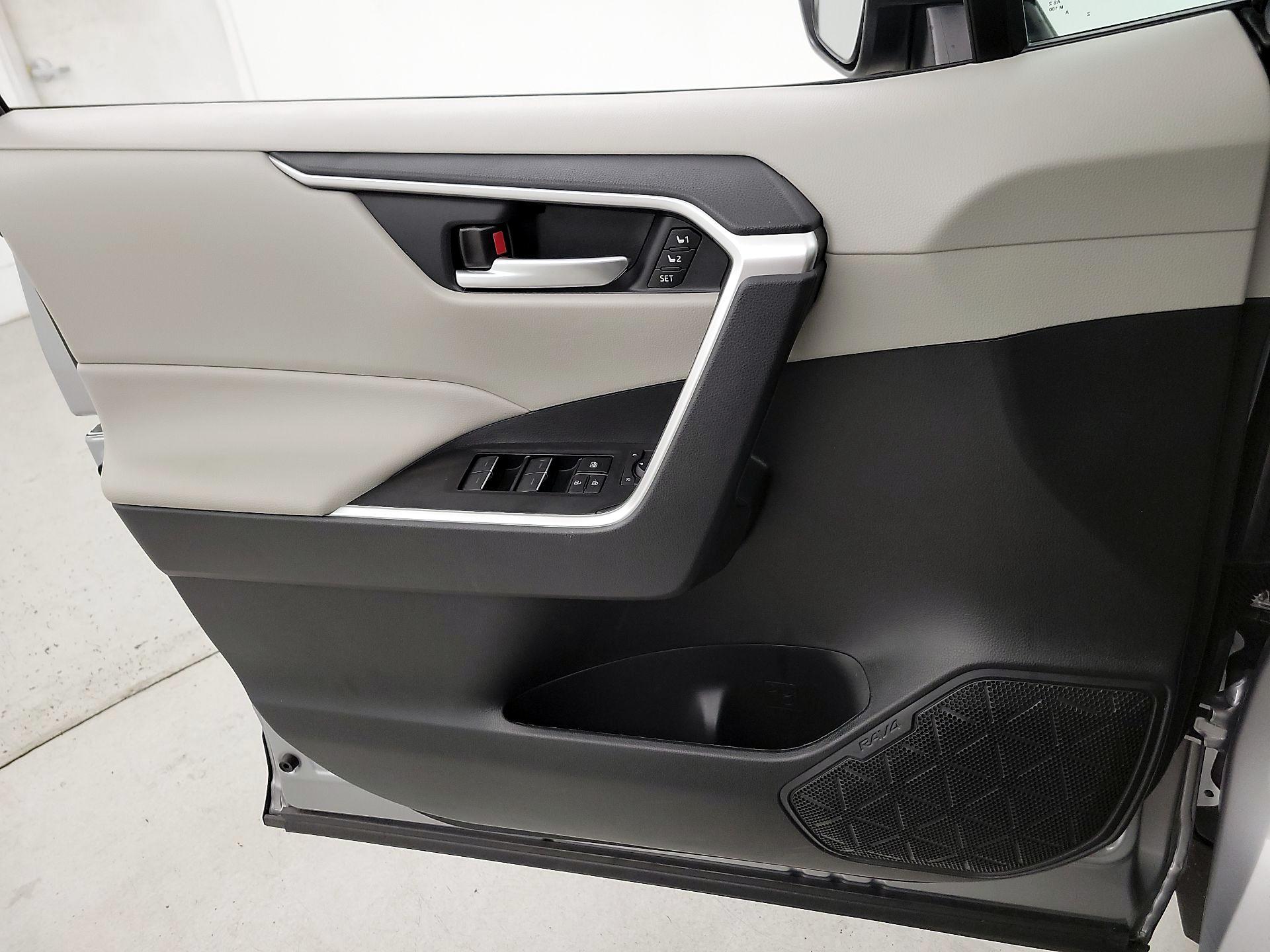 Thumbnail: 2024 Toyota RAV4 - 12