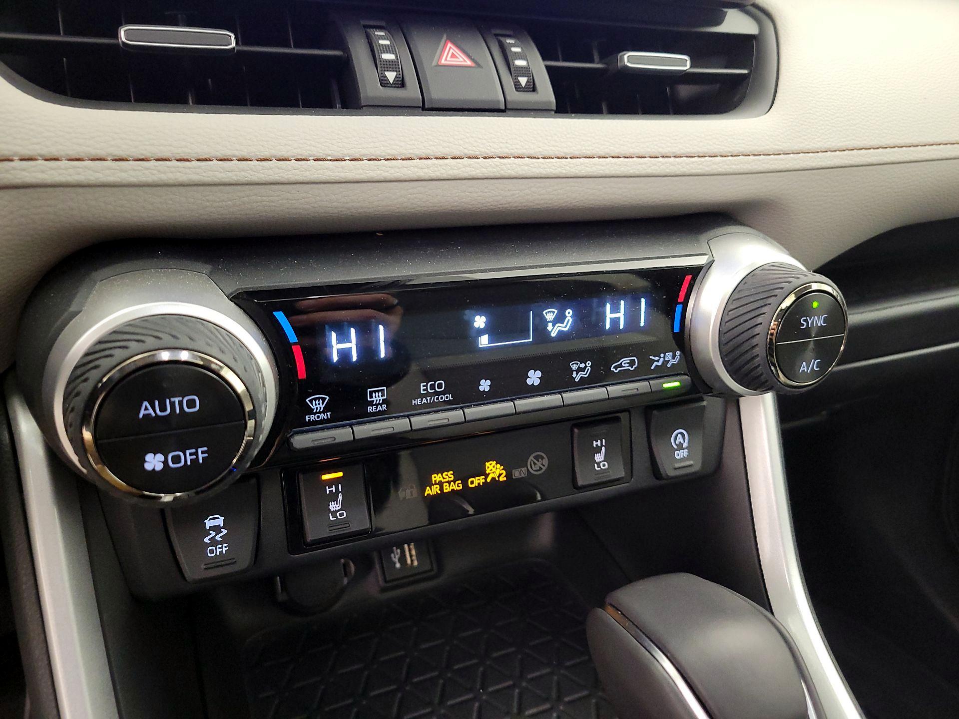 Thumbnail: 2024 Toyota RAV4 - 16