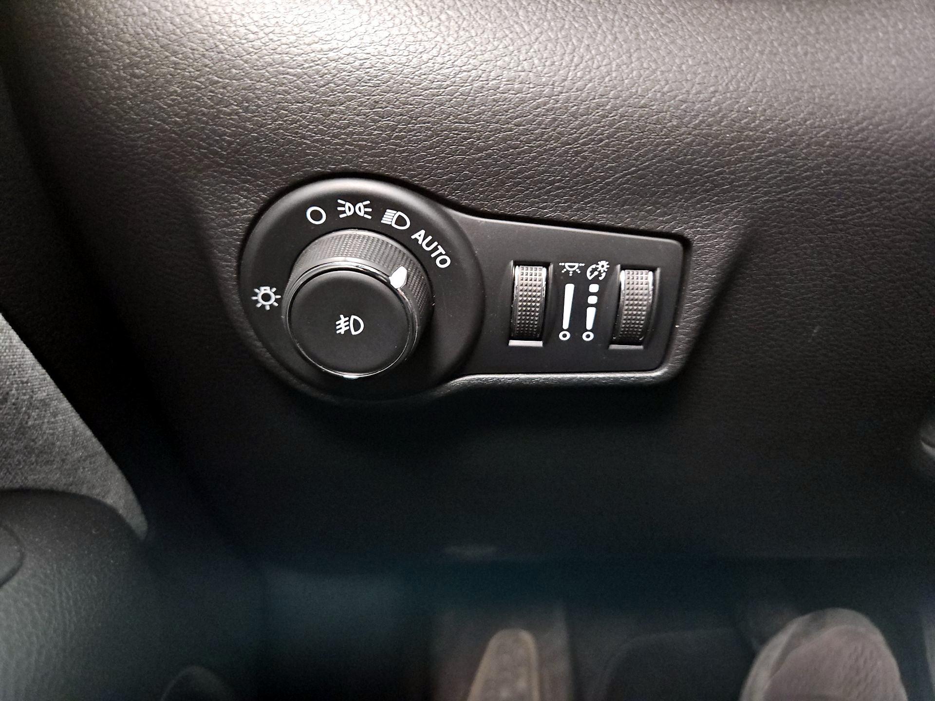 Thumbnail: 2024 Jeep Compass - 13