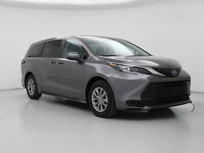 2024 Toyota Sienna Hybrid LE