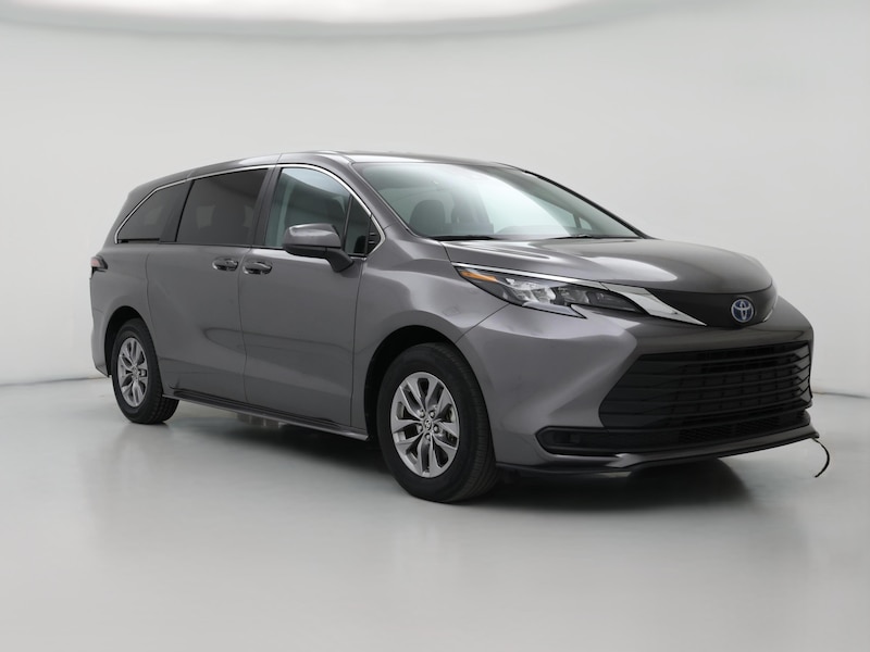 2024 Toyota Sienna LE