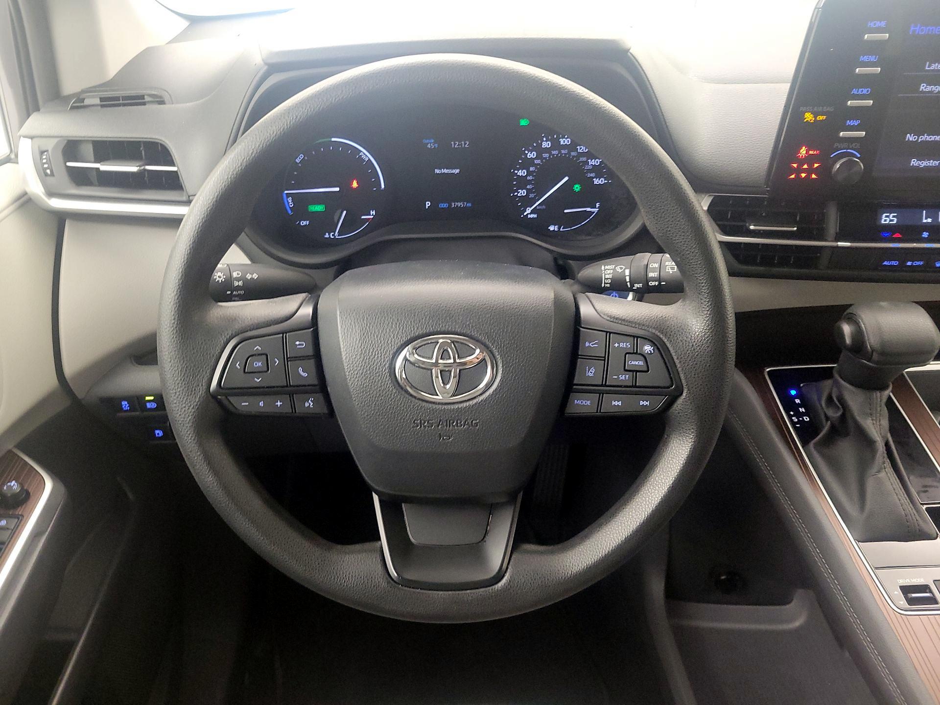 Thumbnail: 2024 Toyota Sienna - 10