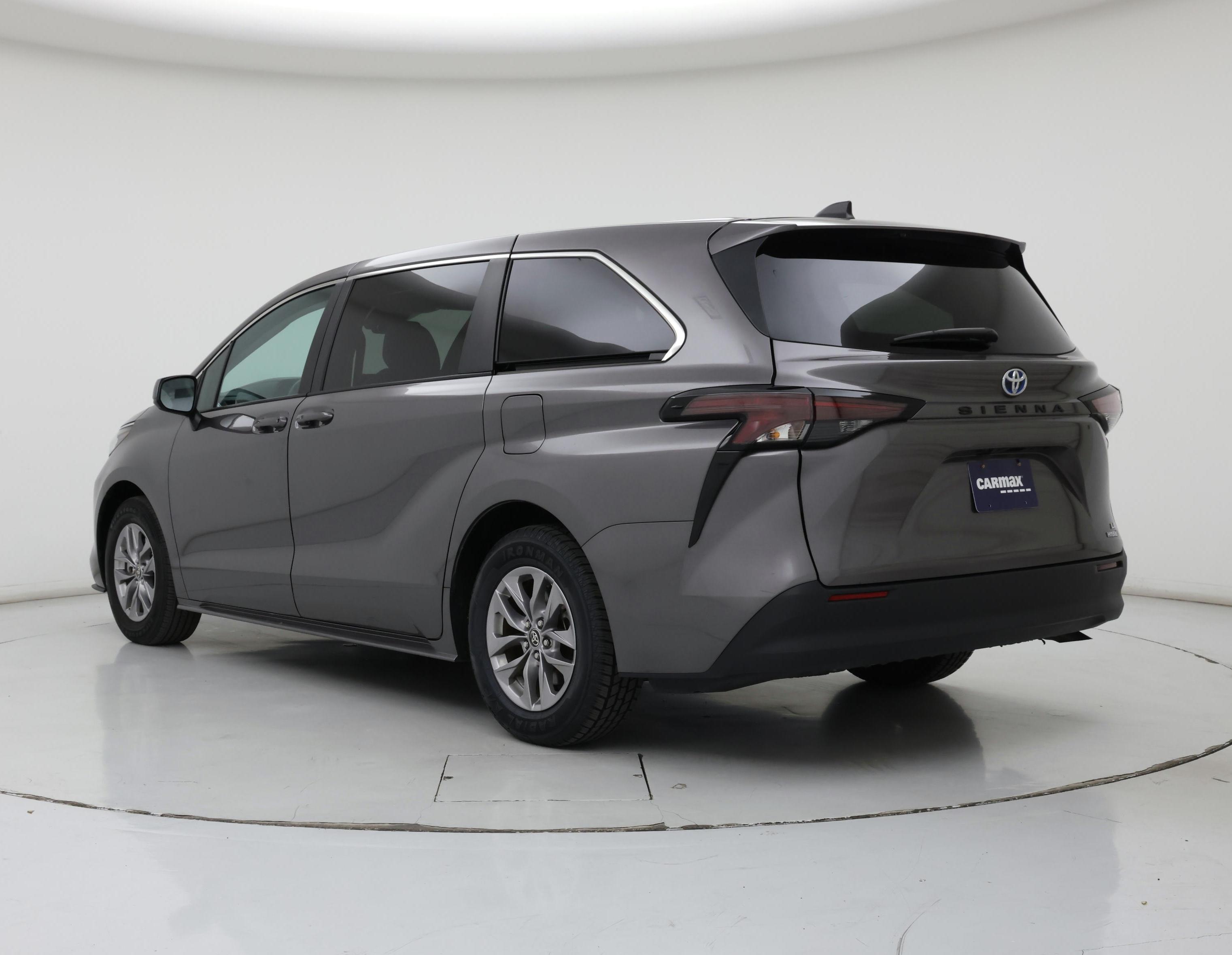 Thumbnail: 2024 Toyota Sienna - 2