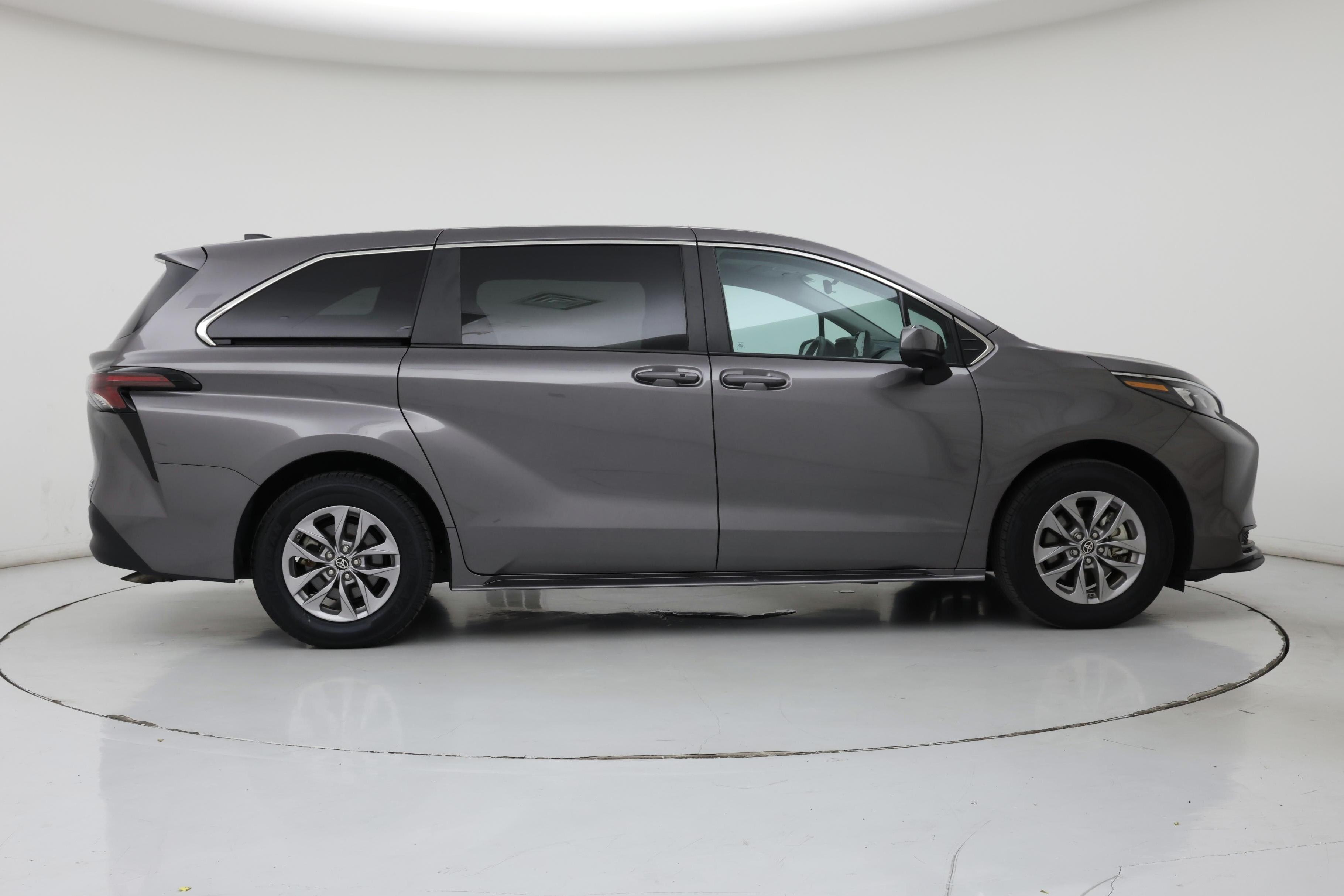 Thumbnail: 2024 Toyota Sienna - 7