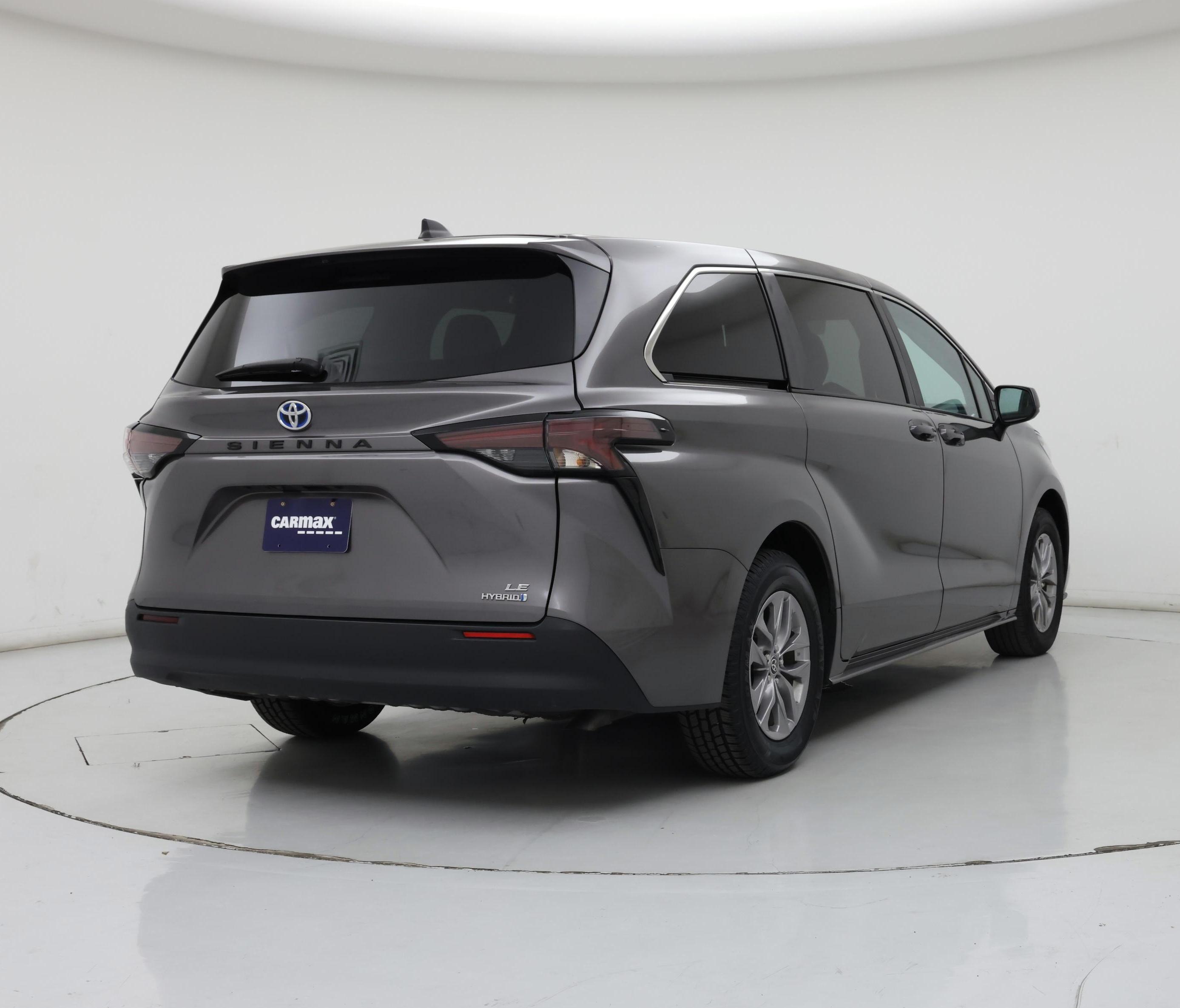 Thumbnail: 2024 Toyota Sienna - 8