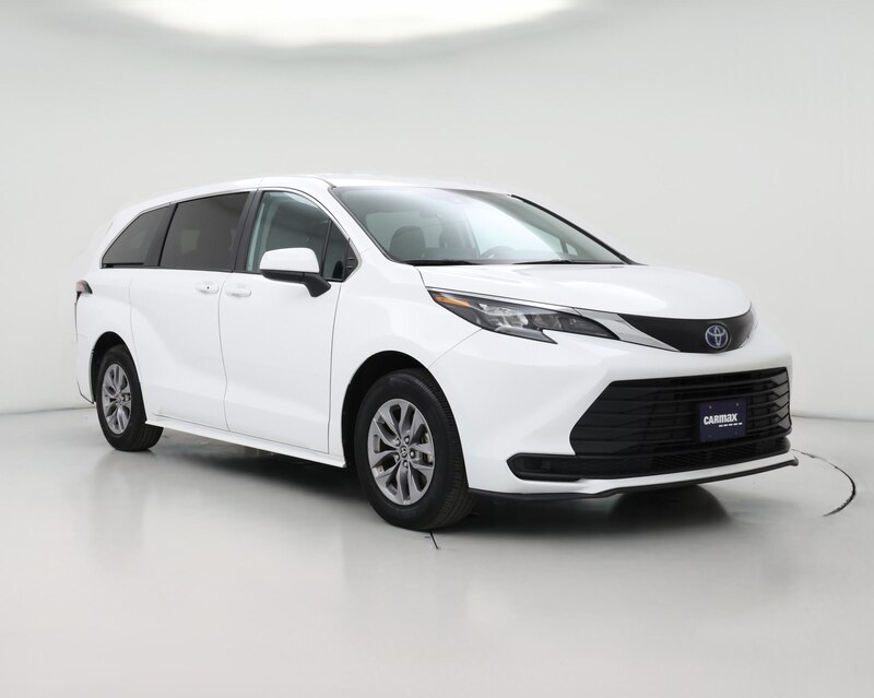 2024 Toyota Sienna Hybrid LE