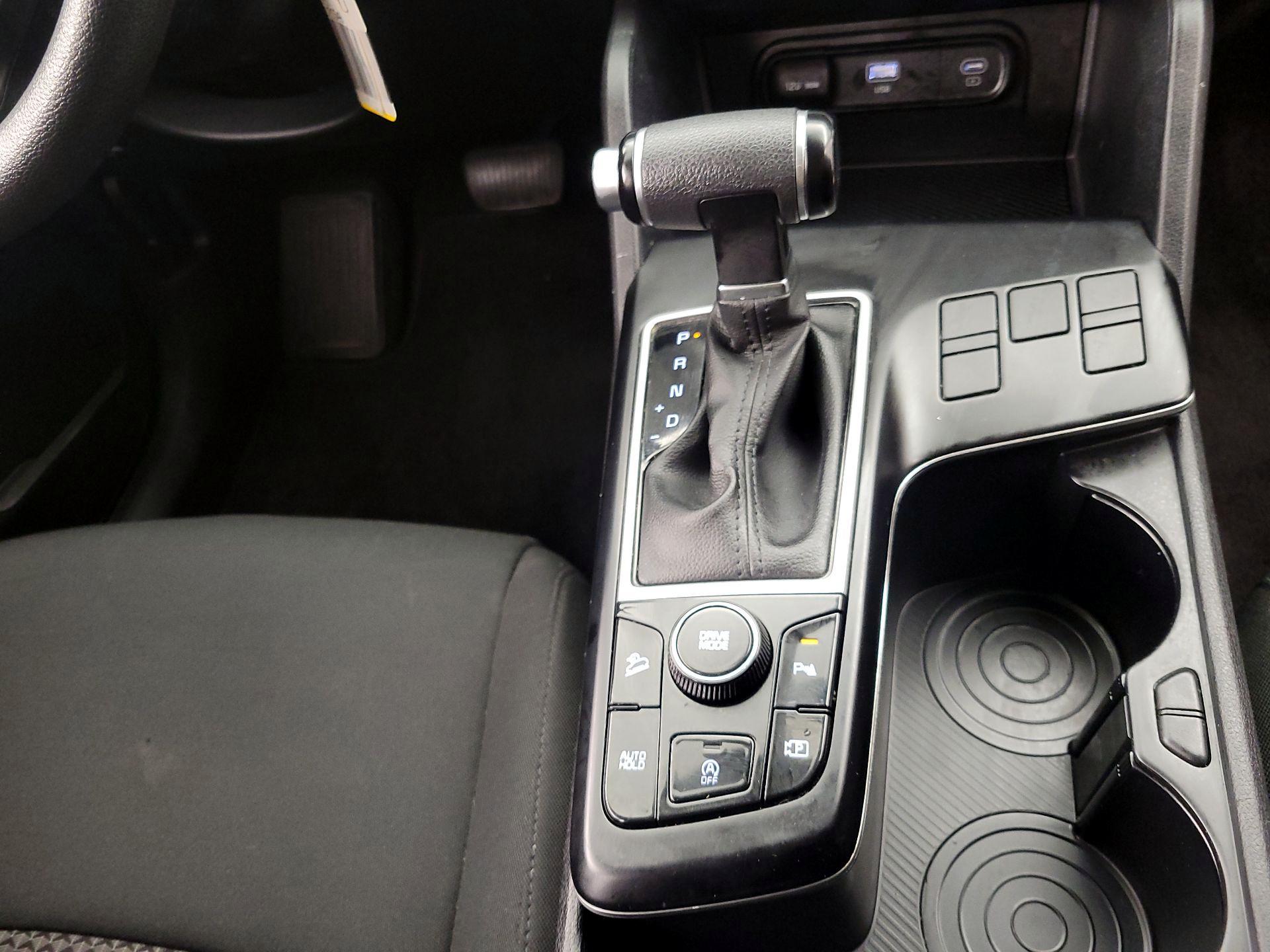 Thumbnail: 2023 Kia Sportage - 17