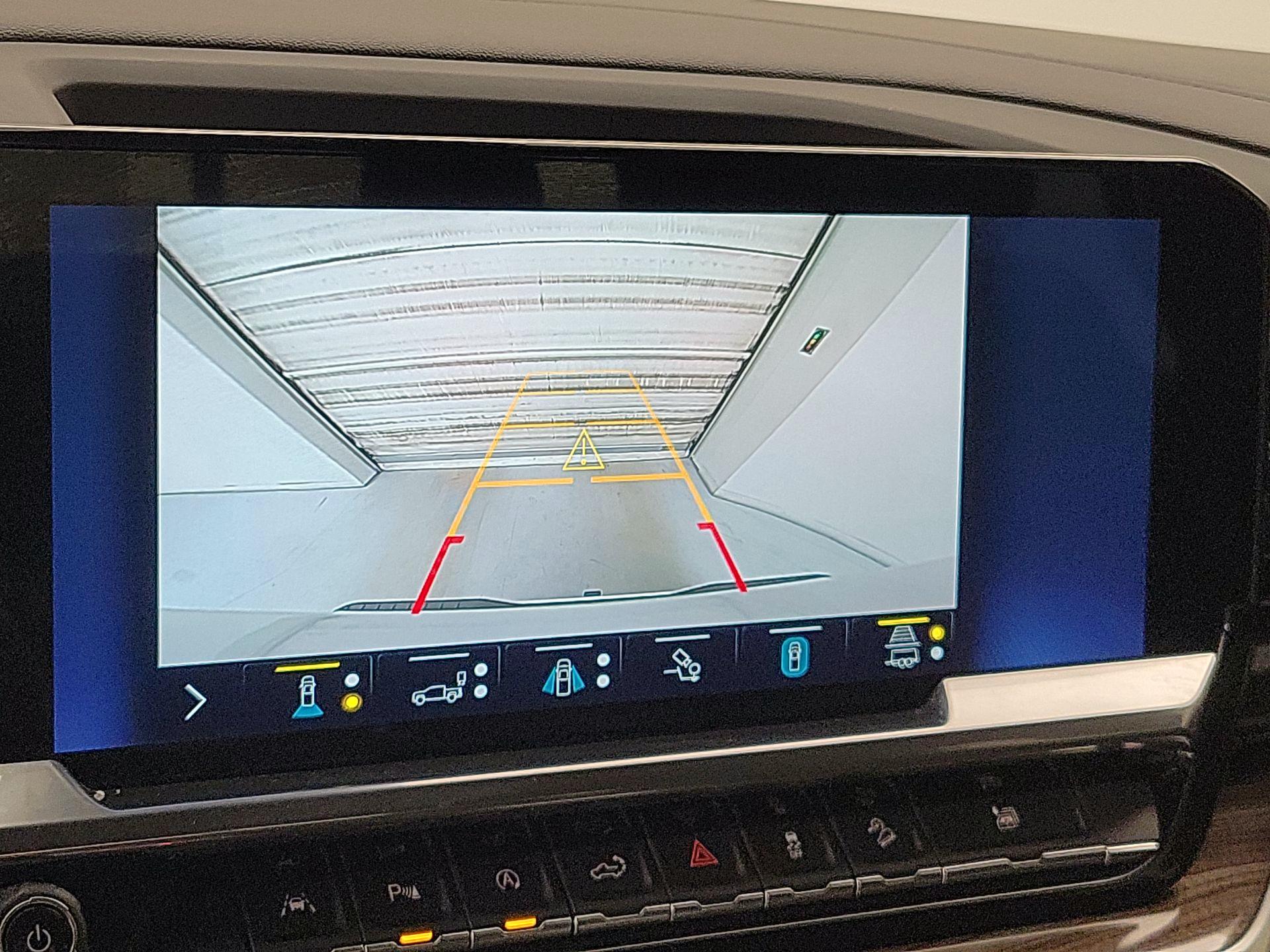 Thumbnail: 2022 Chevrolet Silverado 1500 - 14