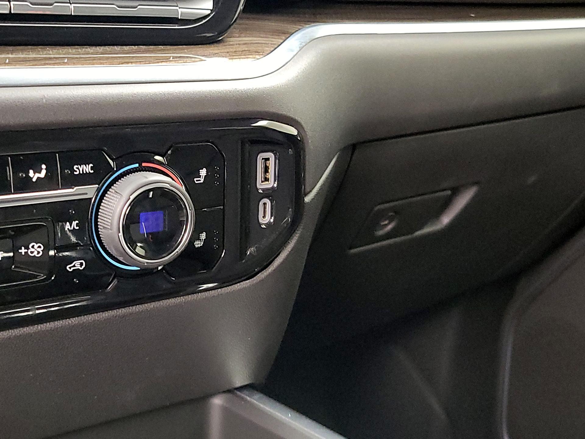 Thumbnail: 2022 Chevrolet Silverado 1500 - 18