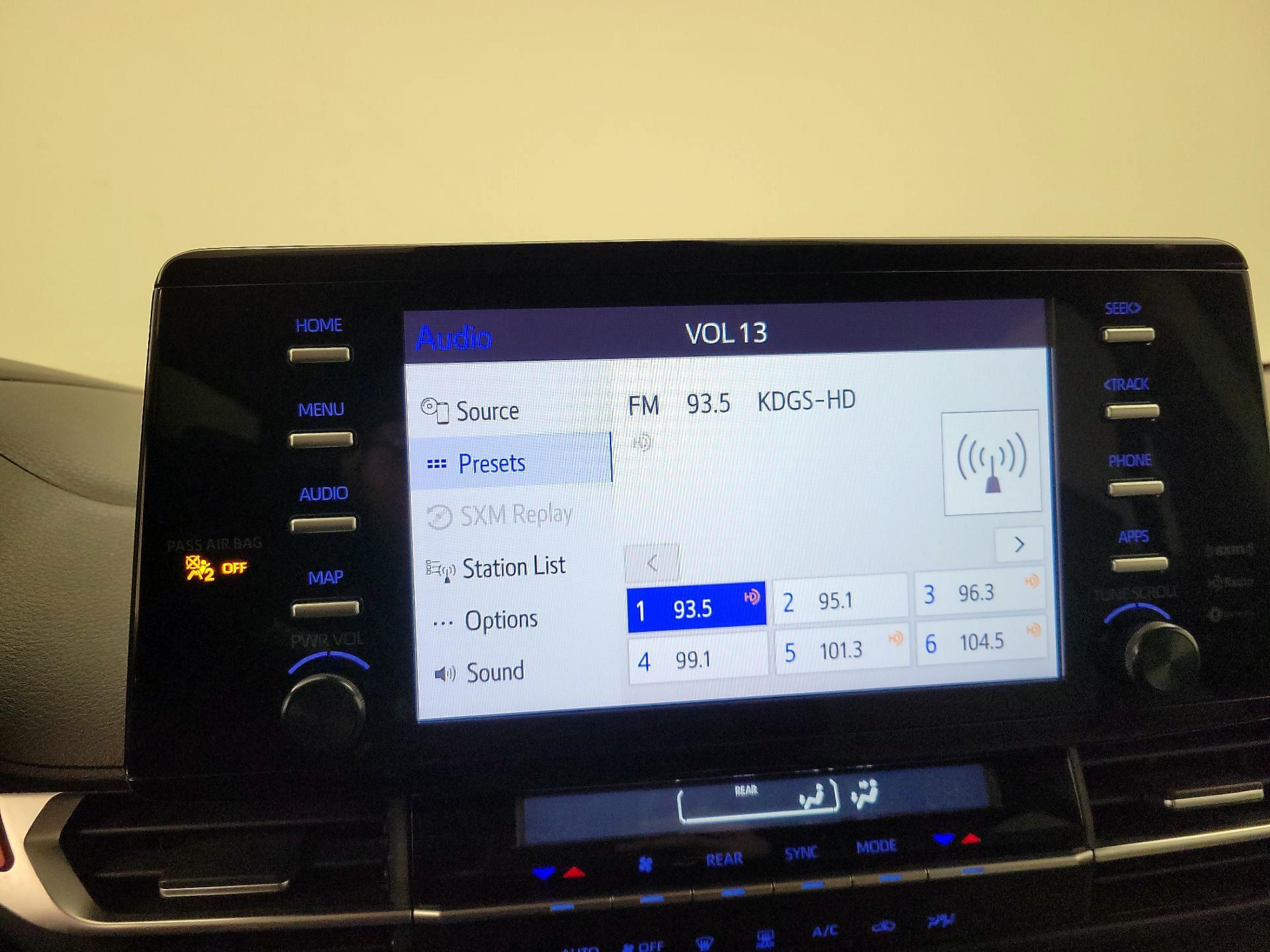 Thumbnail: 2024 Toyota Sienna - 15