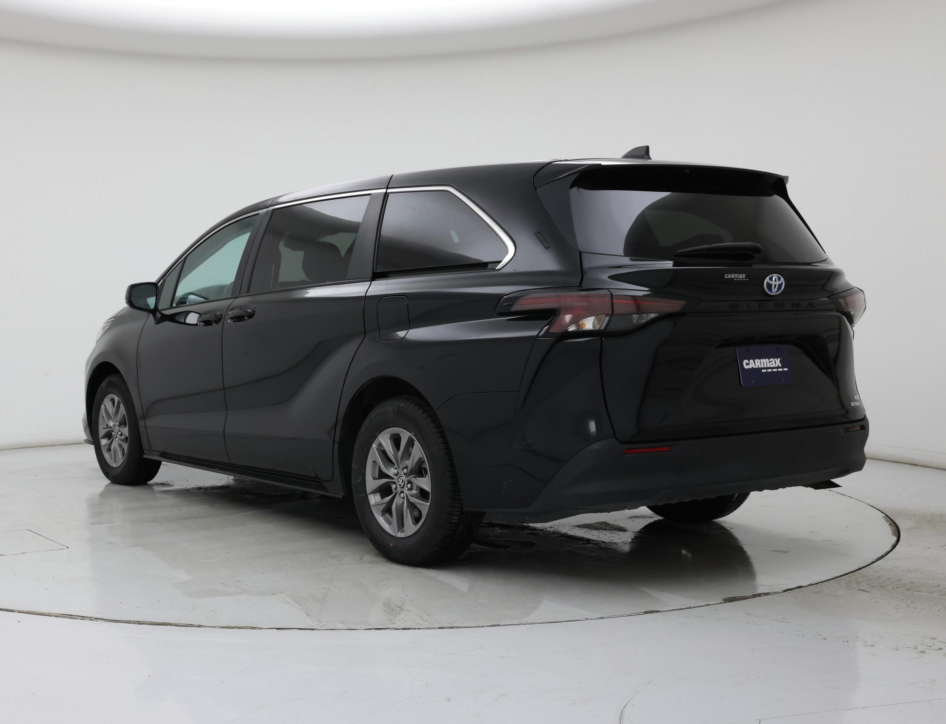 Thumbnail: 2024 Toyota Sienna - 2
