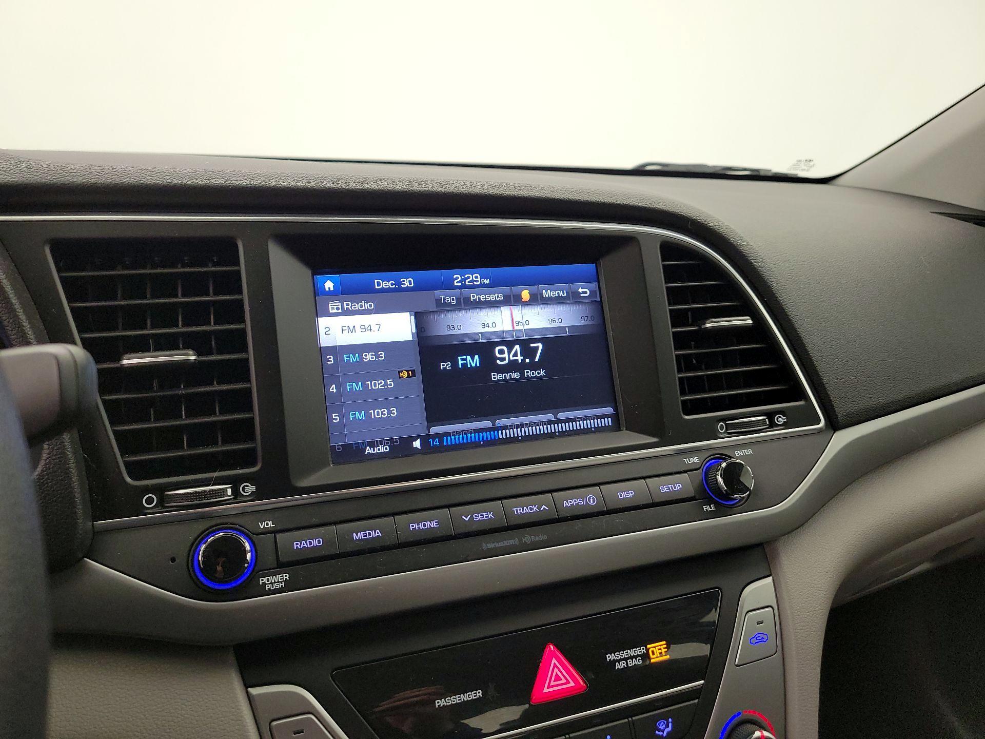 Thumbnail: 2018 Hyundai Elantra - 15