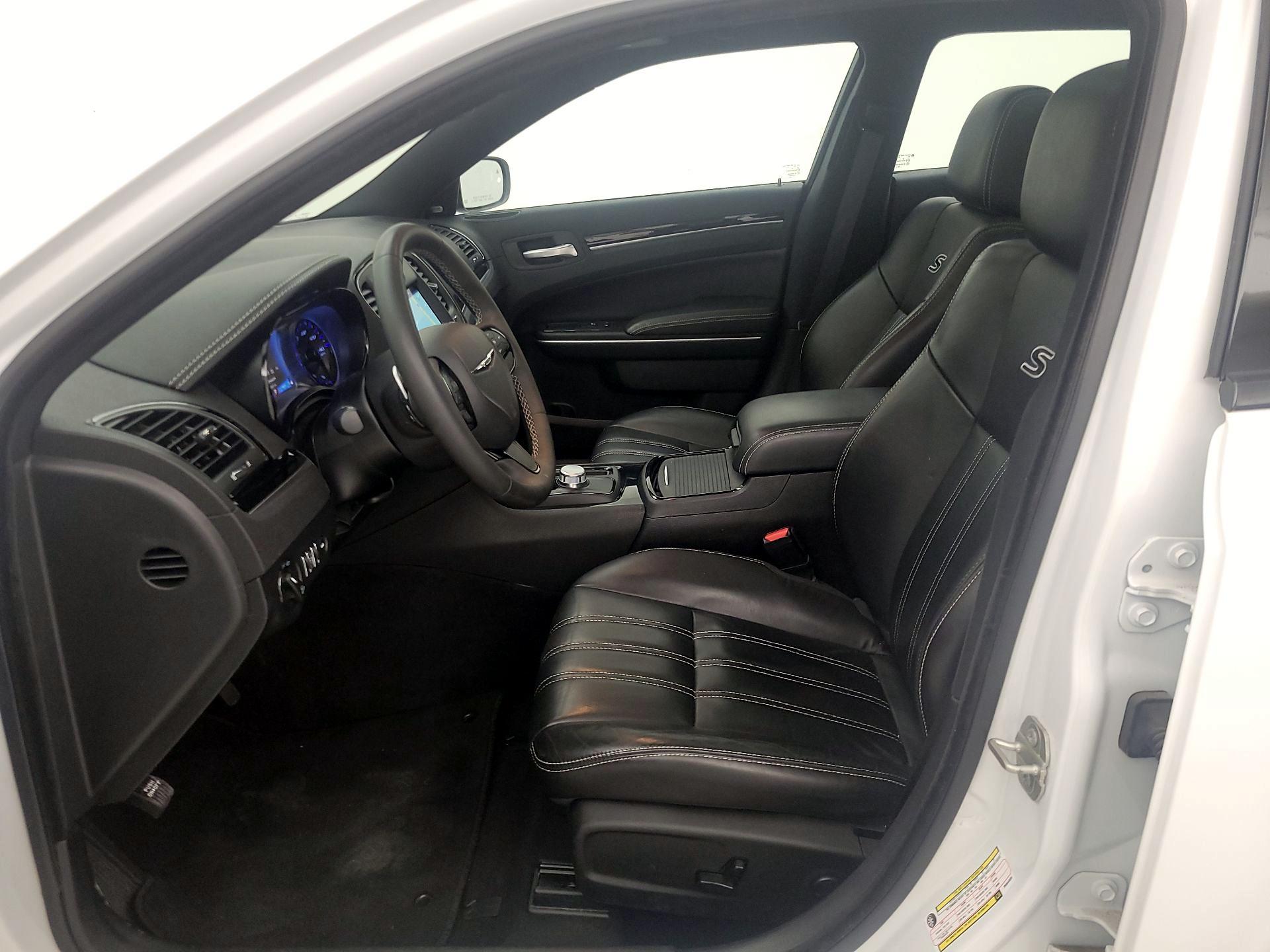 Thumbnail: 2023 Chrysler 300 - 11