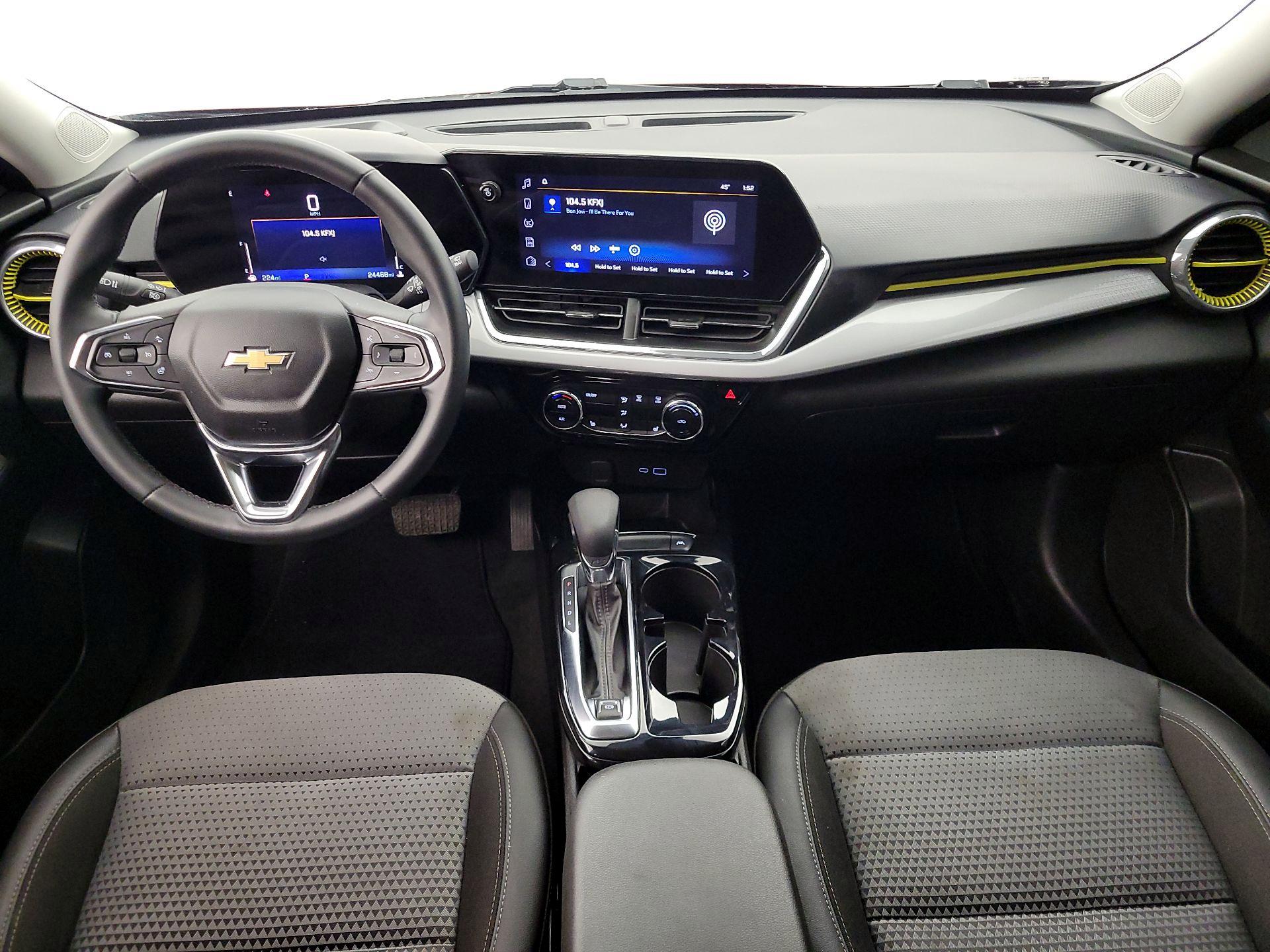 Thumbnail: 2024 Chevrolet Trax - 9