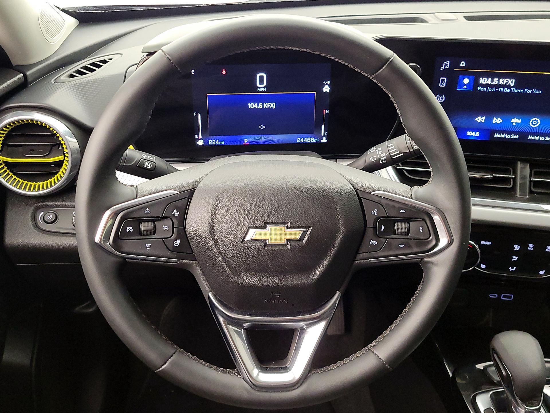 Thumbnail: 2024 Chevrolet Trax - 10