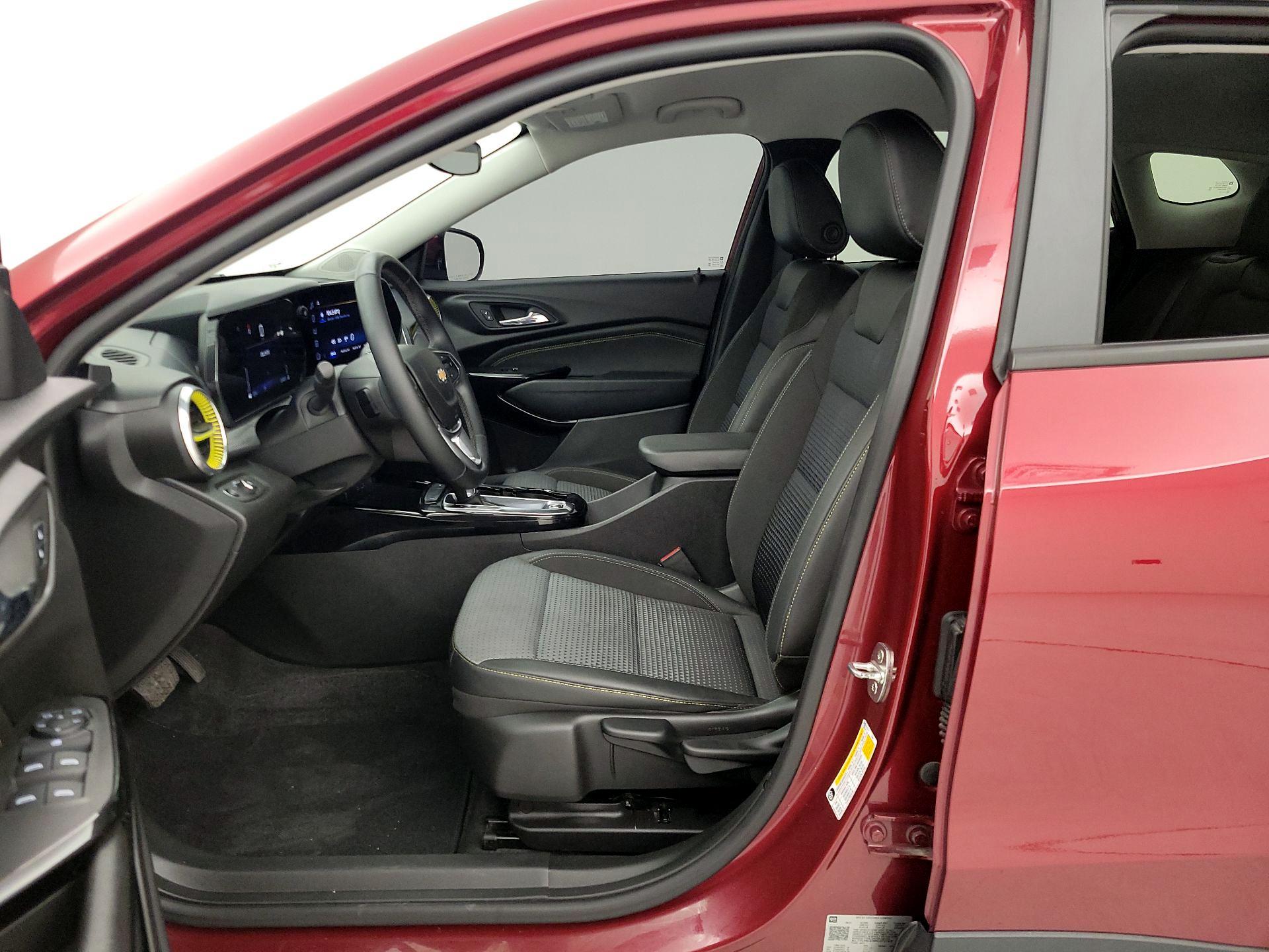 Thumbnail: 2024 Chevrolet Trax - 11