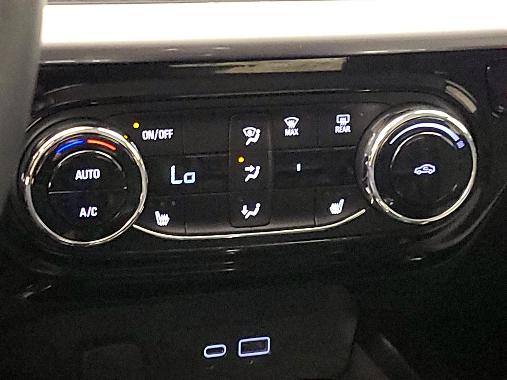 Thumbnail: 2024 Chevrolet Trax - 16