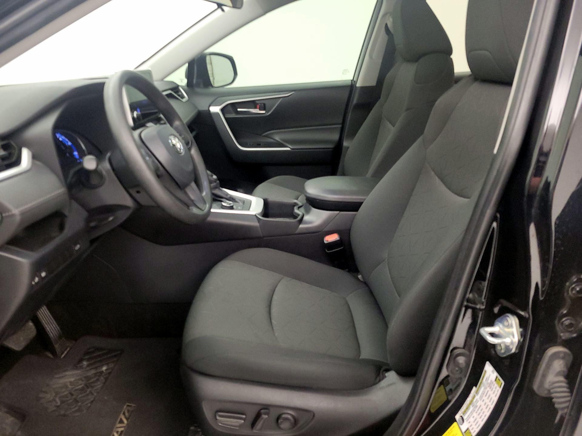 Thumbnail: 2024 Toyota RAV4 - 11