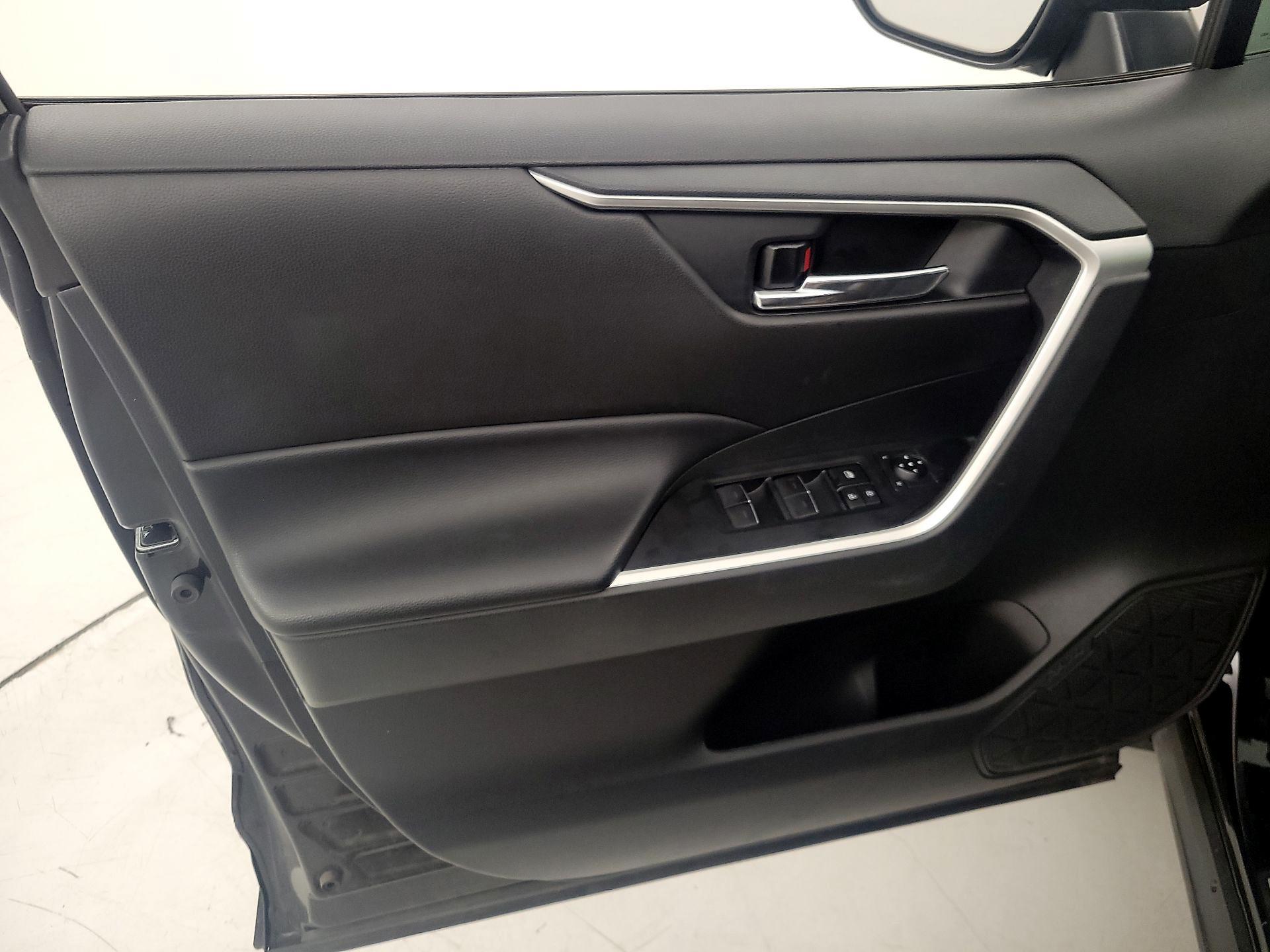 Thumbnail: 2024 Toyota RAV4 - 12