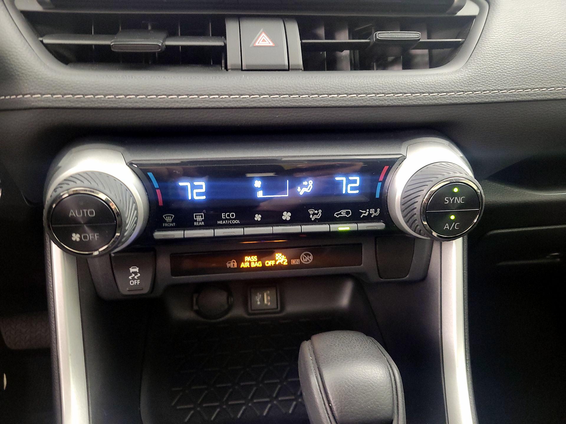 Thumbnail: 2024 Toyota RAV4 - 16