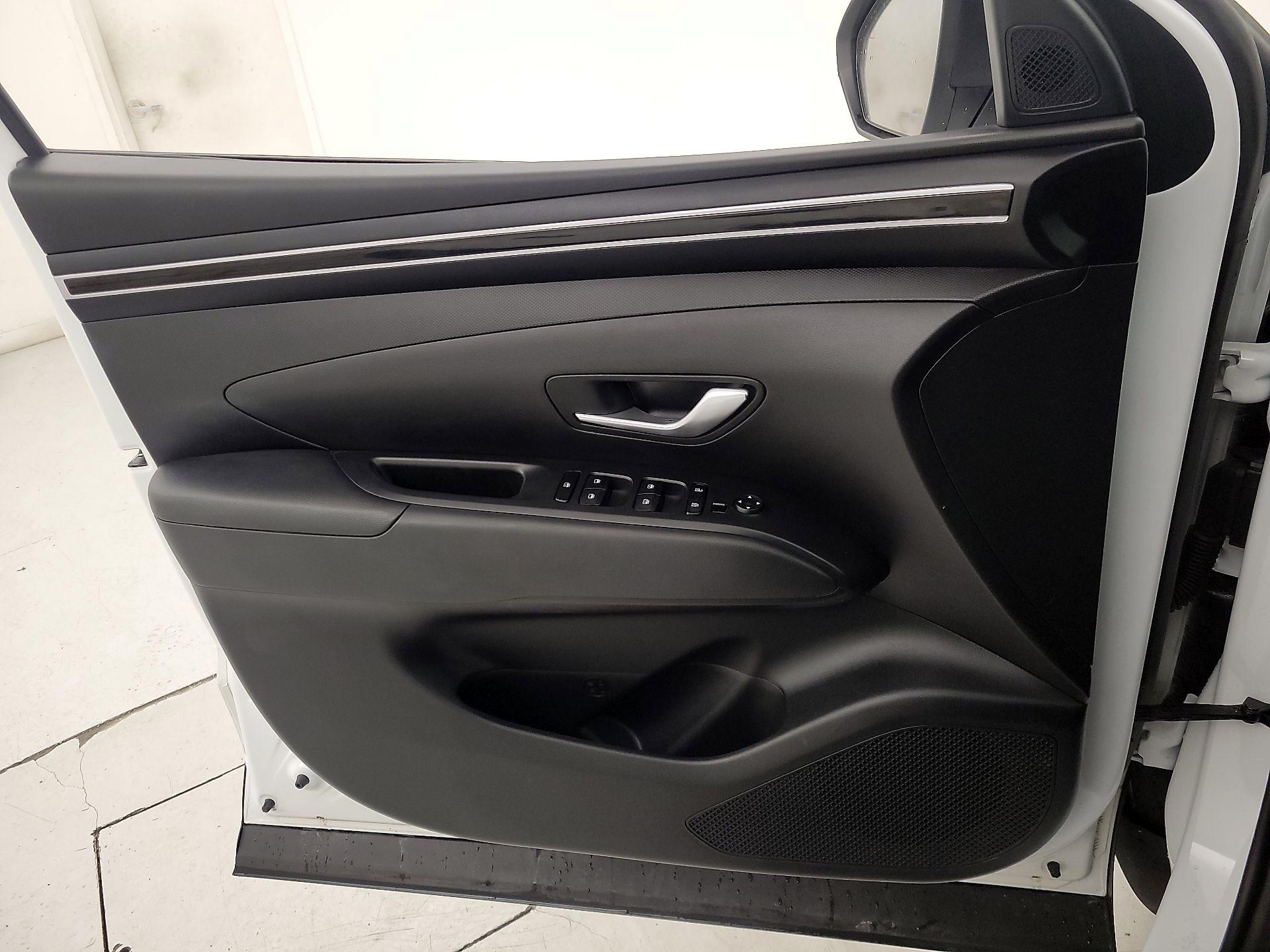 Thumbnail: 2022 Hyundai Santa Cruz - 12