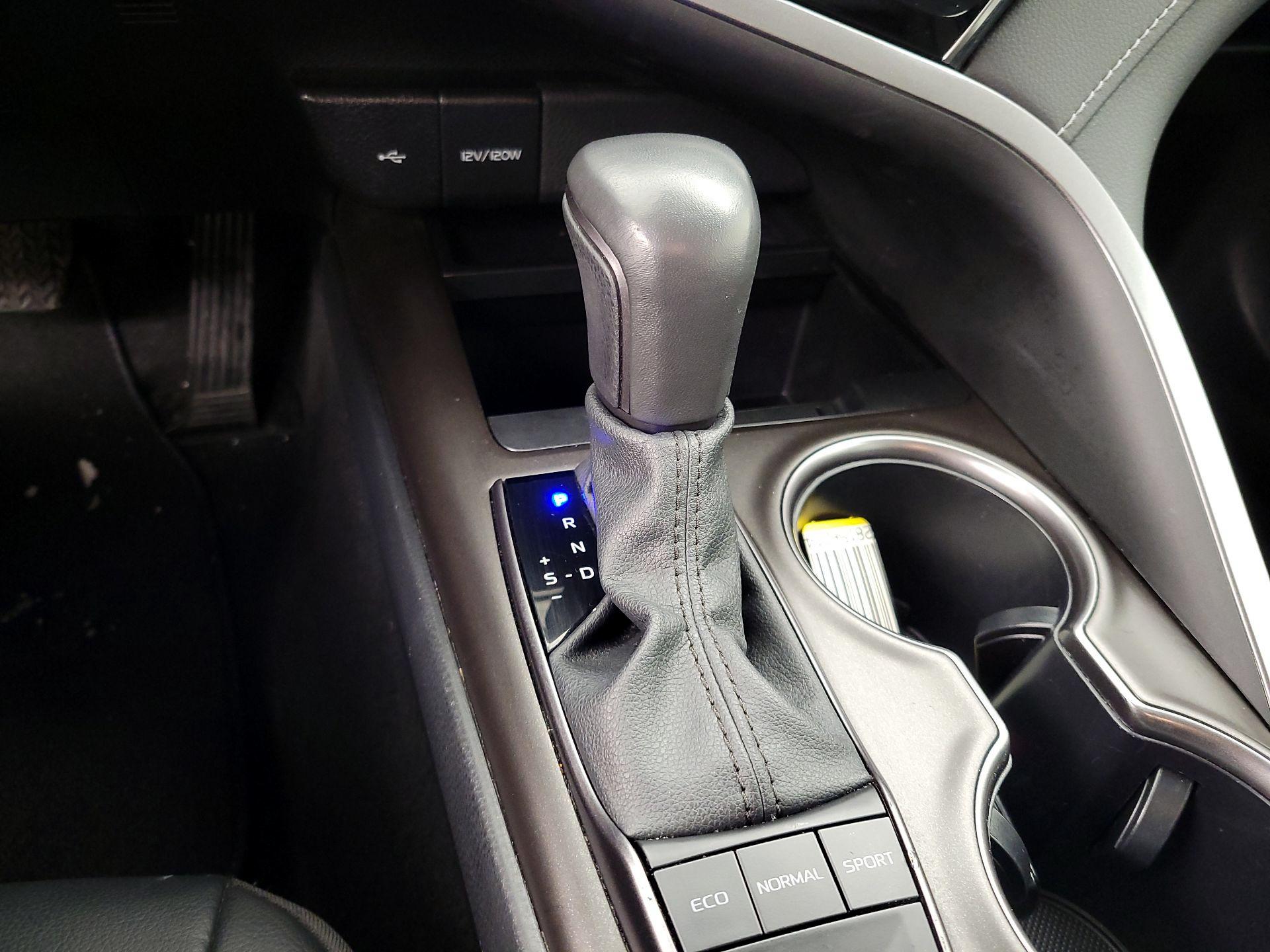 Thumbnail: 2024 Toyota Camry - 17