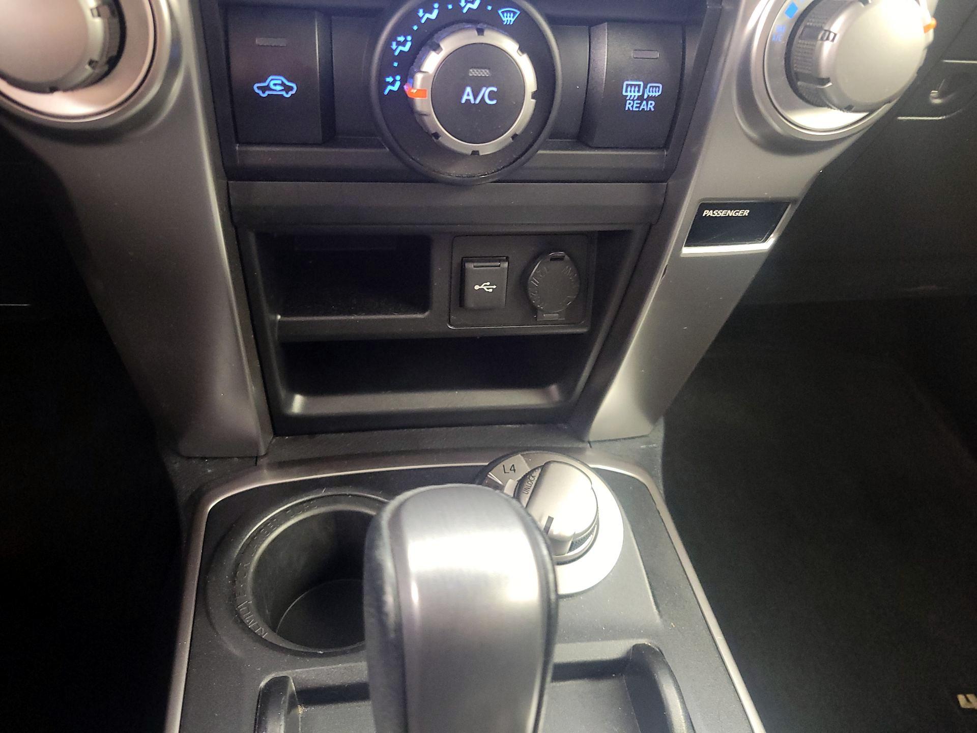 Thumbnail: 2024 Toyota 4Runner - 18