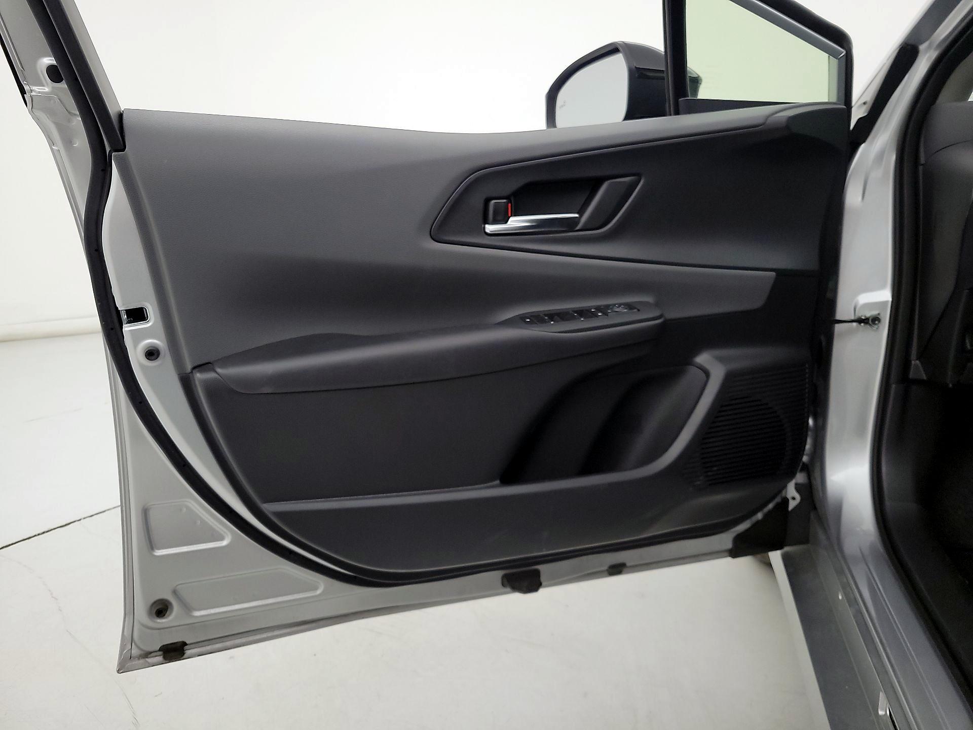 Thumbnail: 2024 Toyota Prius - 12