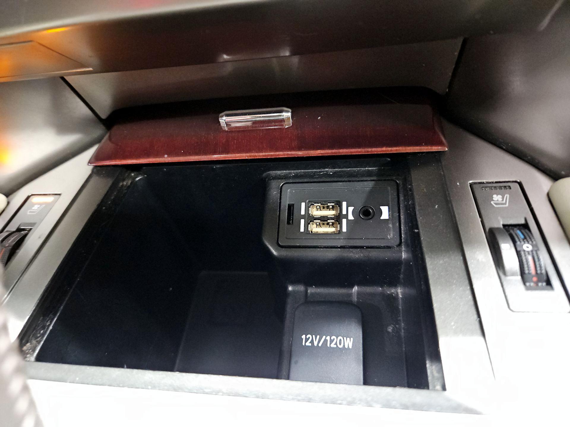 Thumbnail: 2016 Lexus GX - 19