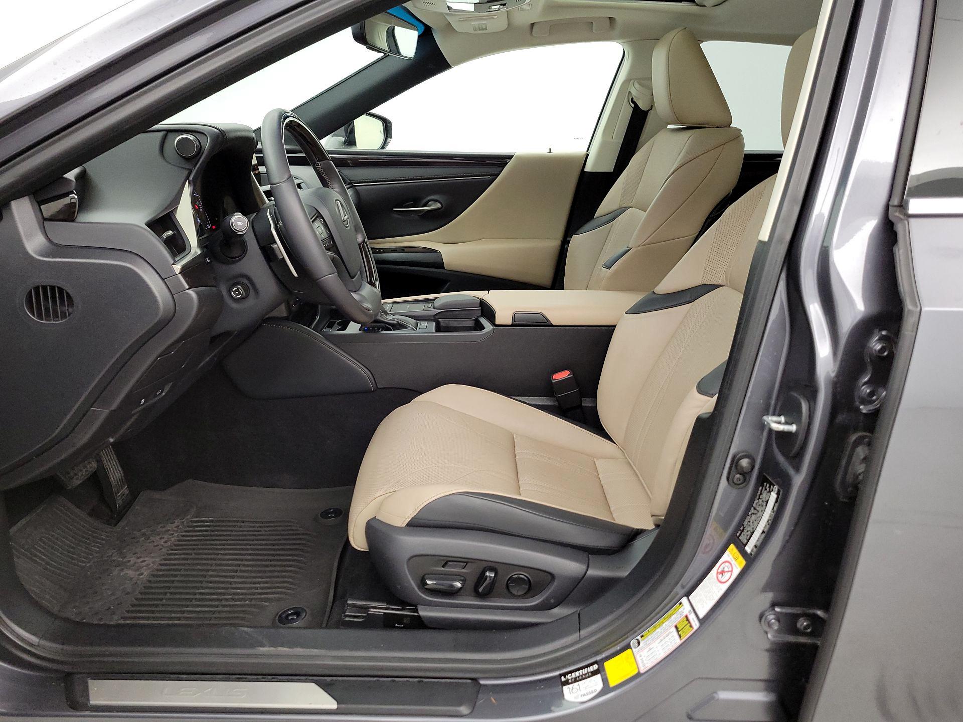 Thumbnail: 2019 Lexus ES - 11