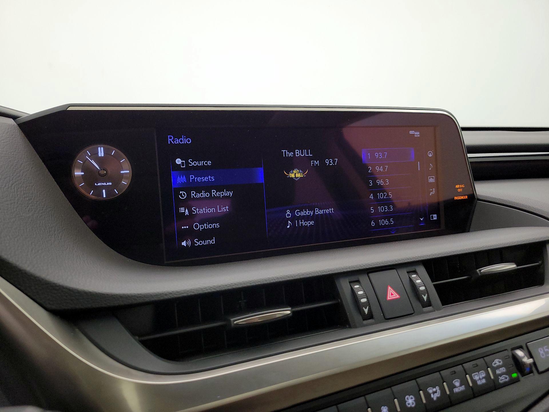 Thumbnail: 2019 Lexus ES - 16